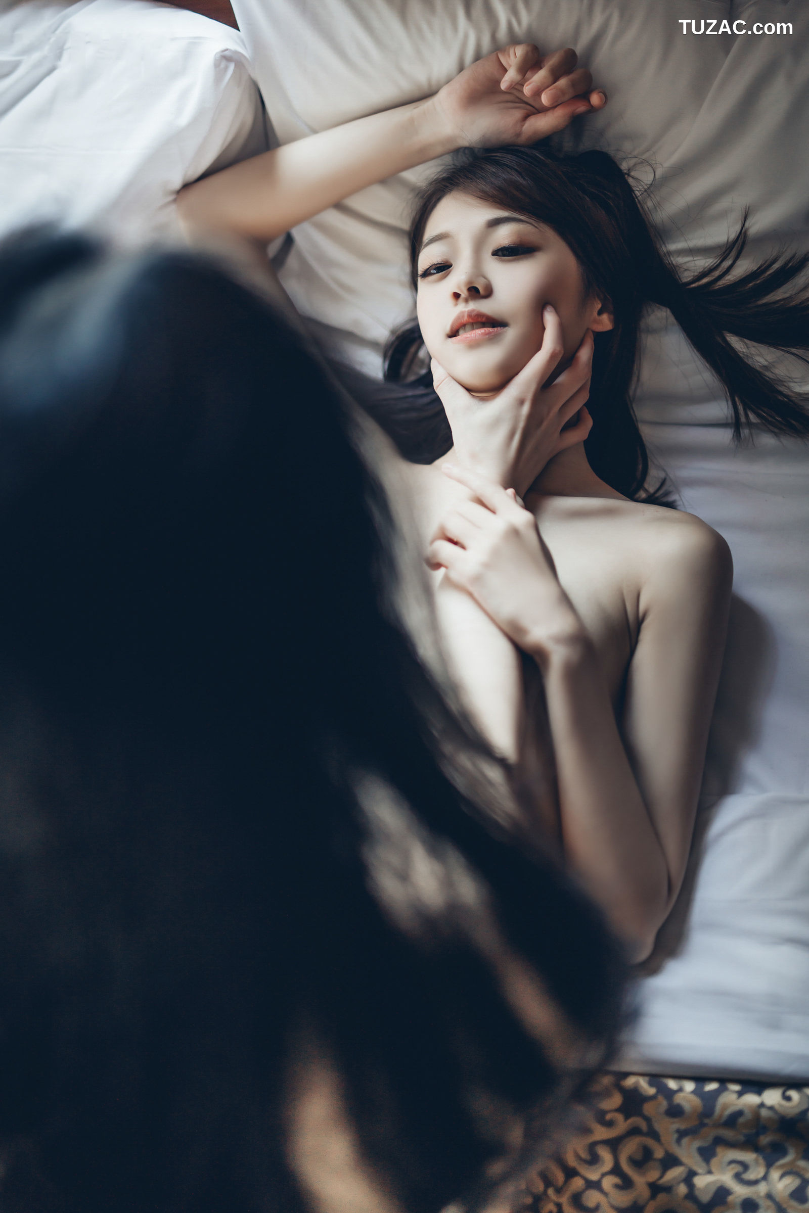 JVID-辰辰-妍妍-我的大小女友-情人节带两位女友开房间-超超透上衣透明内裤-2022.02.14