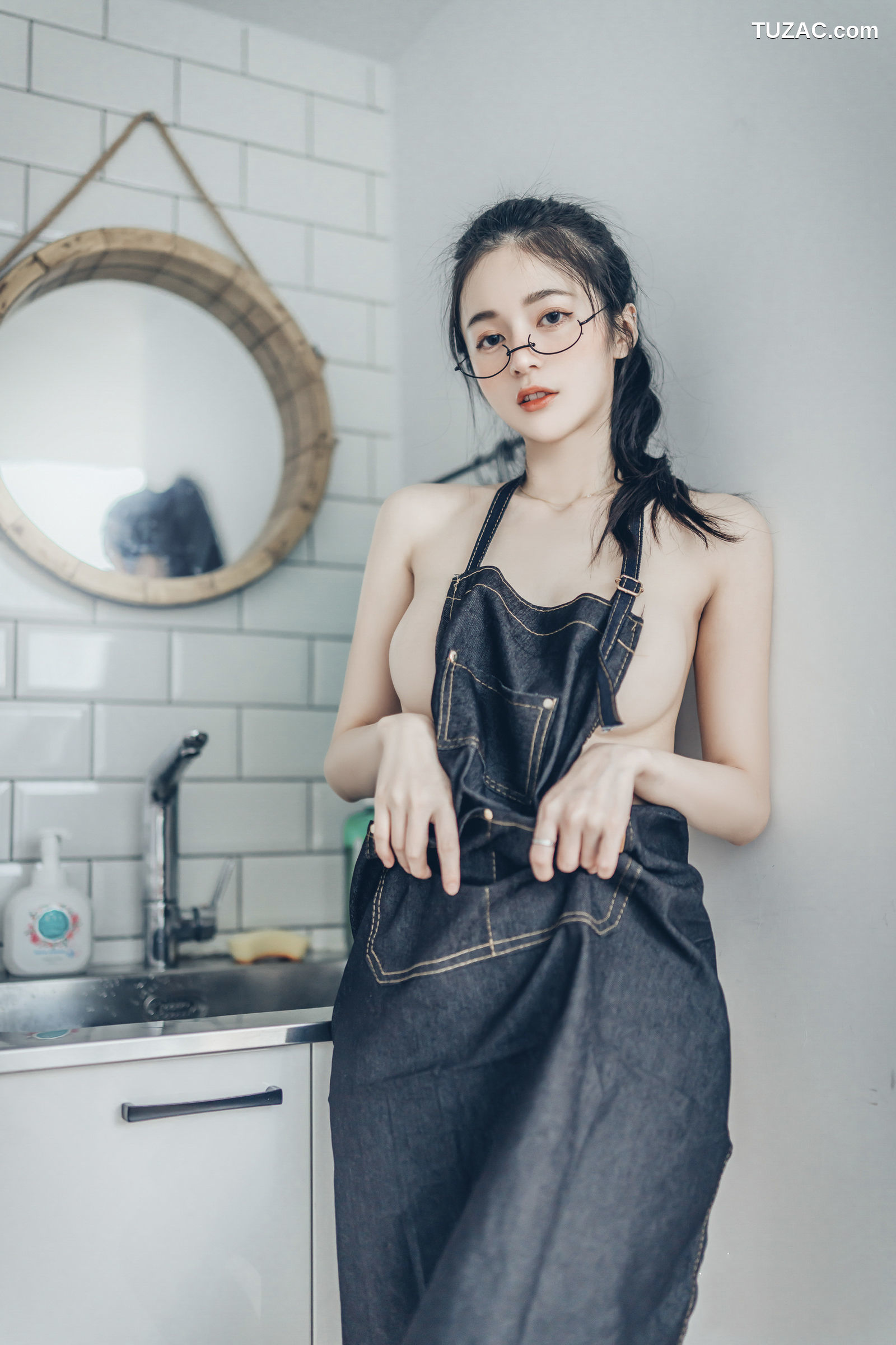 JVID-辰辰-妍妍-飘飘-宅女与猫咪的同居性生活-超赤裸饲养性爱日记