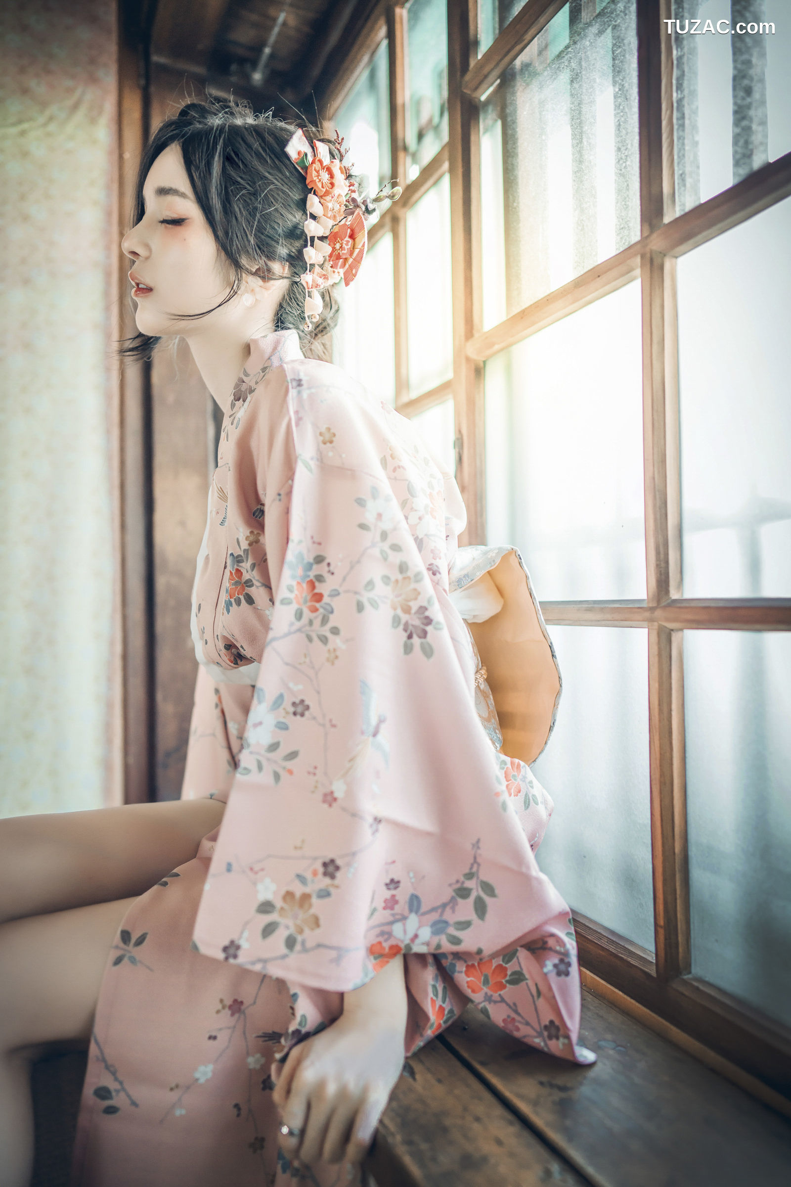 JVID-辰辰-最大限定尺度实体写真电子版-2022.09.25