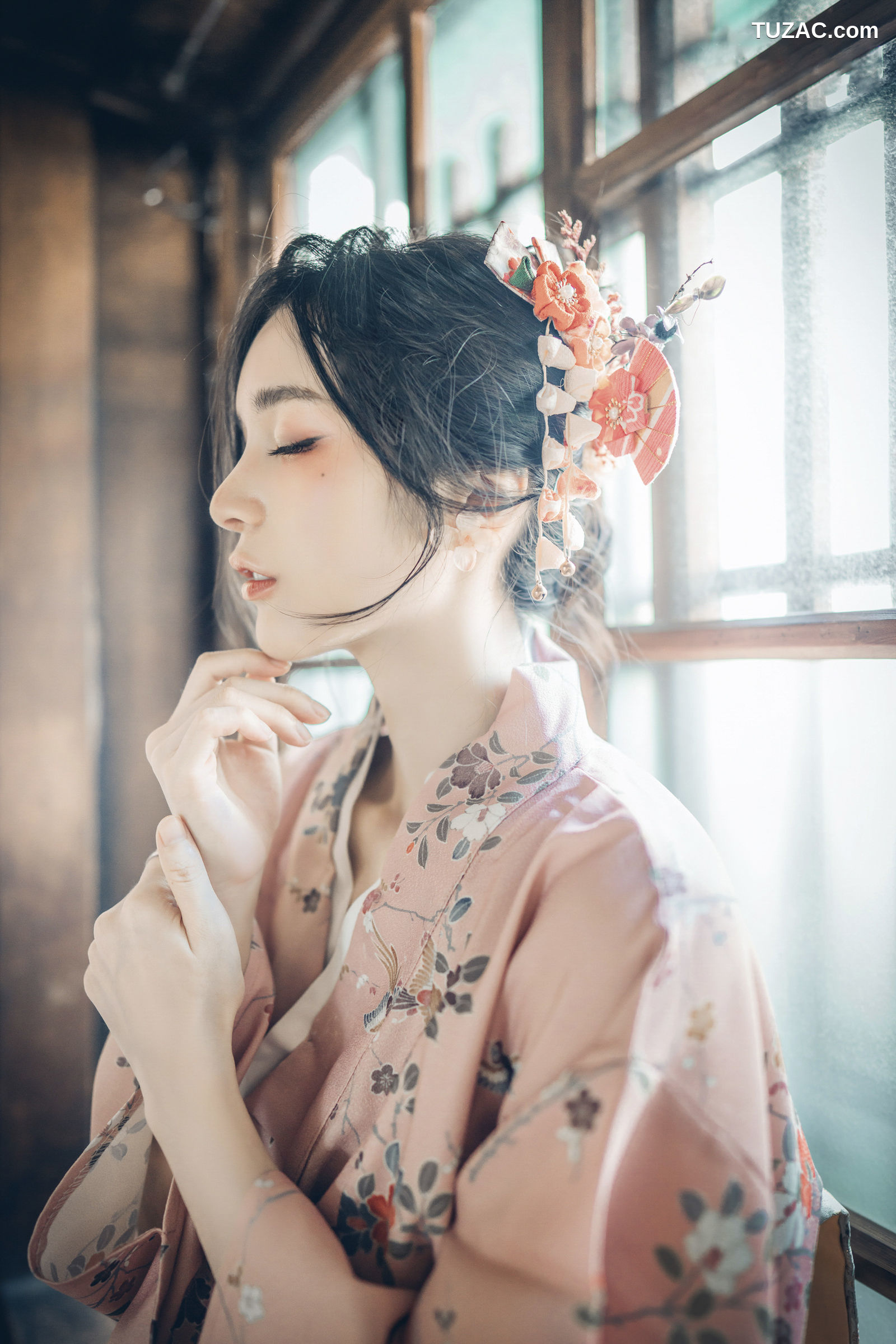 JVID-辰辰-最大限定尺度实体写真电子版-2022.09.25