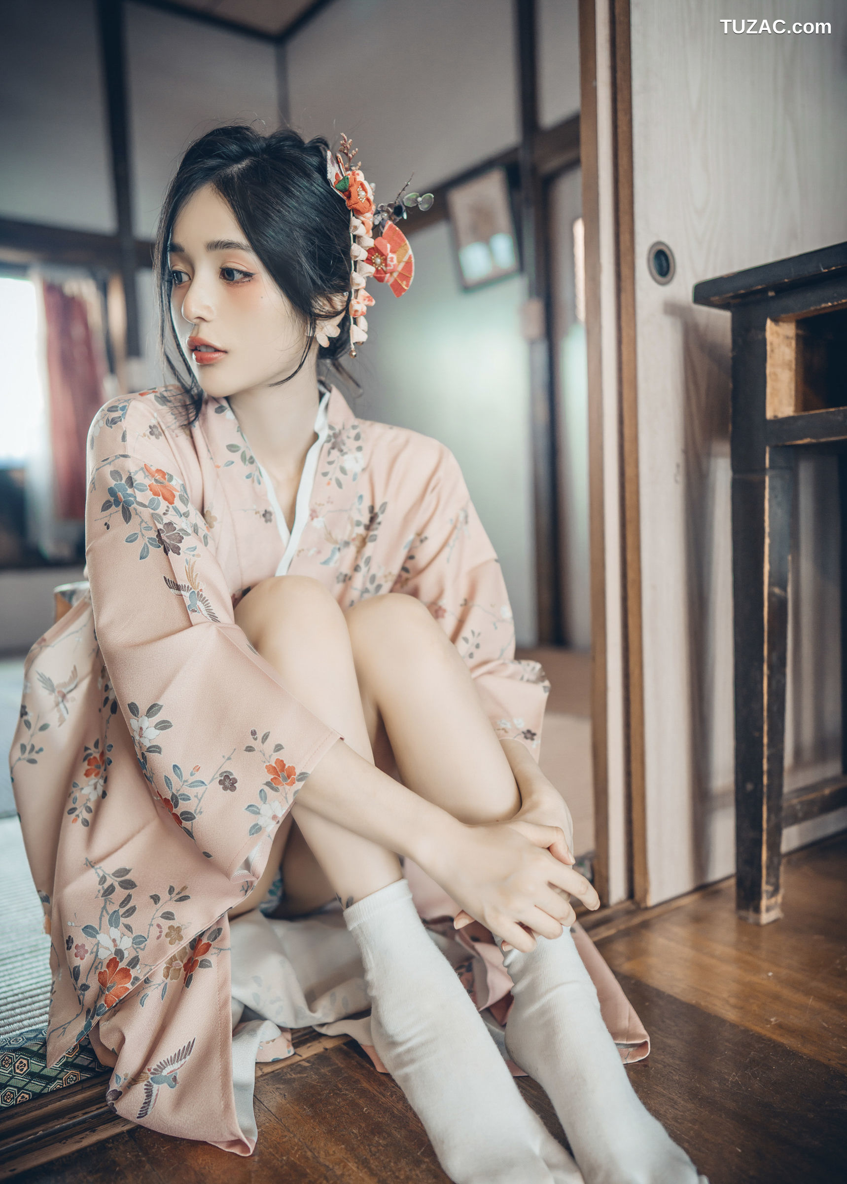 JVID-辰辰-最大限定尺度实体写真电子版-2022.09.25