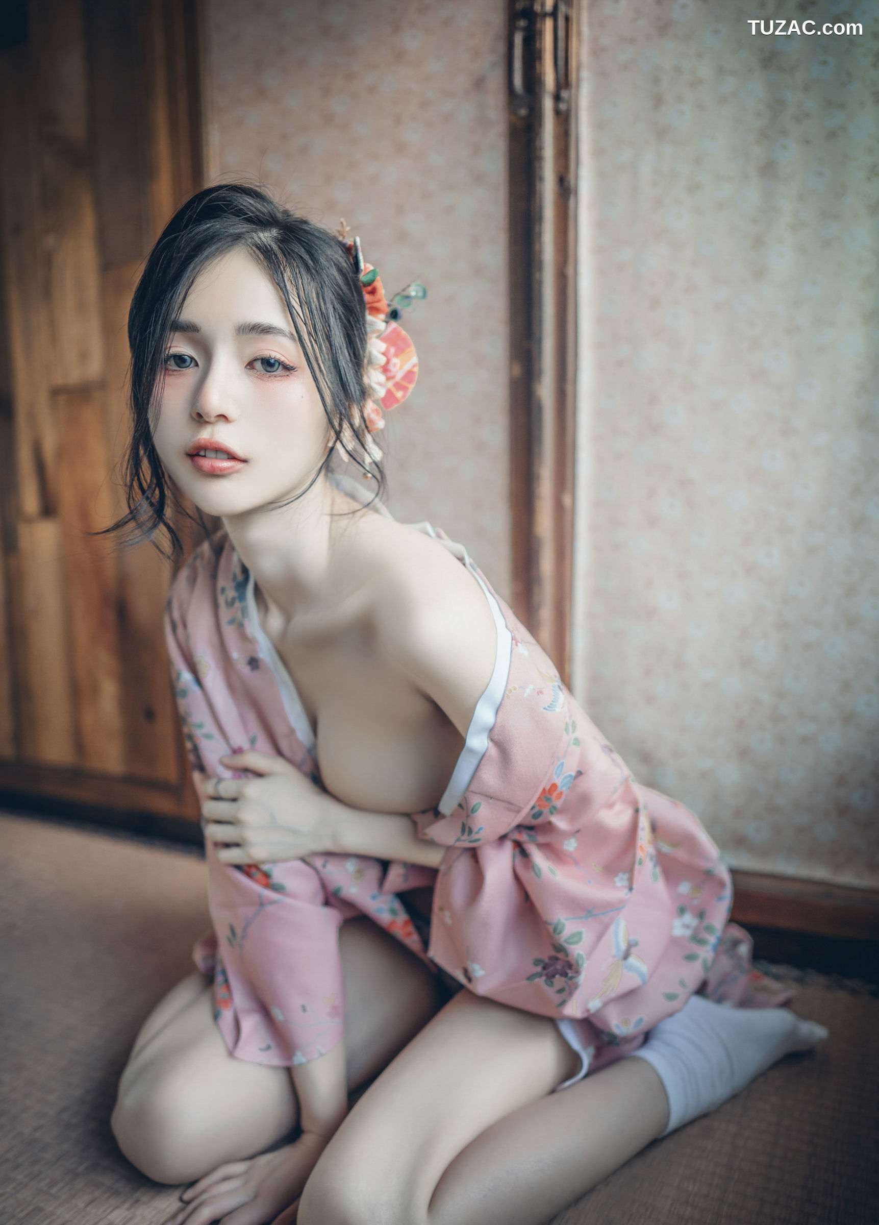 JVID-辰辰-最大限定尺度实体写真电子版-2022.09.25