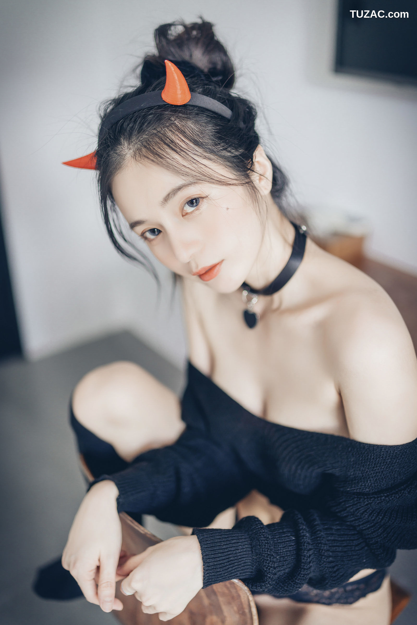 JVID-辰辰-湿滑的巨乳美人