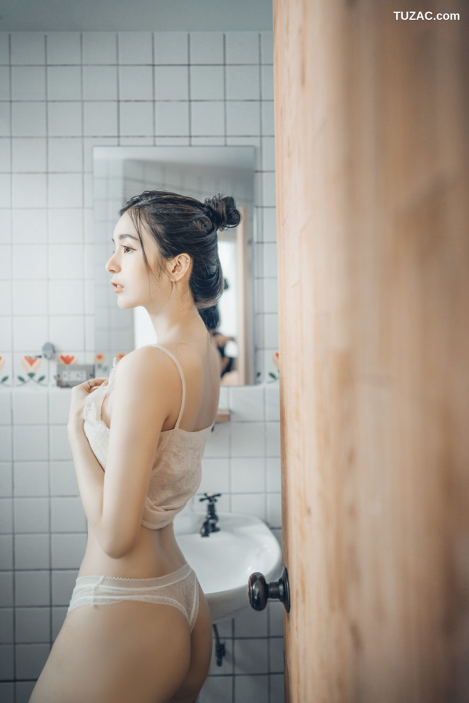 JVID-辰辰-终于约到女神泡汤-浴巾一直掉-最后不穿了直接拍-2021.02.04