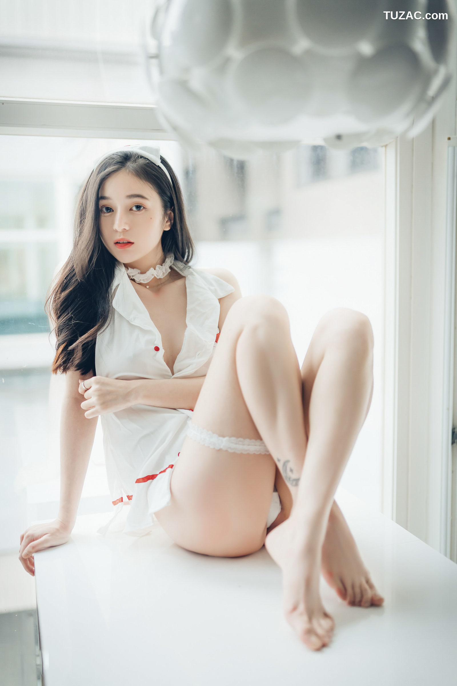 JVID-辰辰-透明内裤张开脚-比骆驼蹄还更厉害-中空小护士-两片式睡衣-2021.09.03
