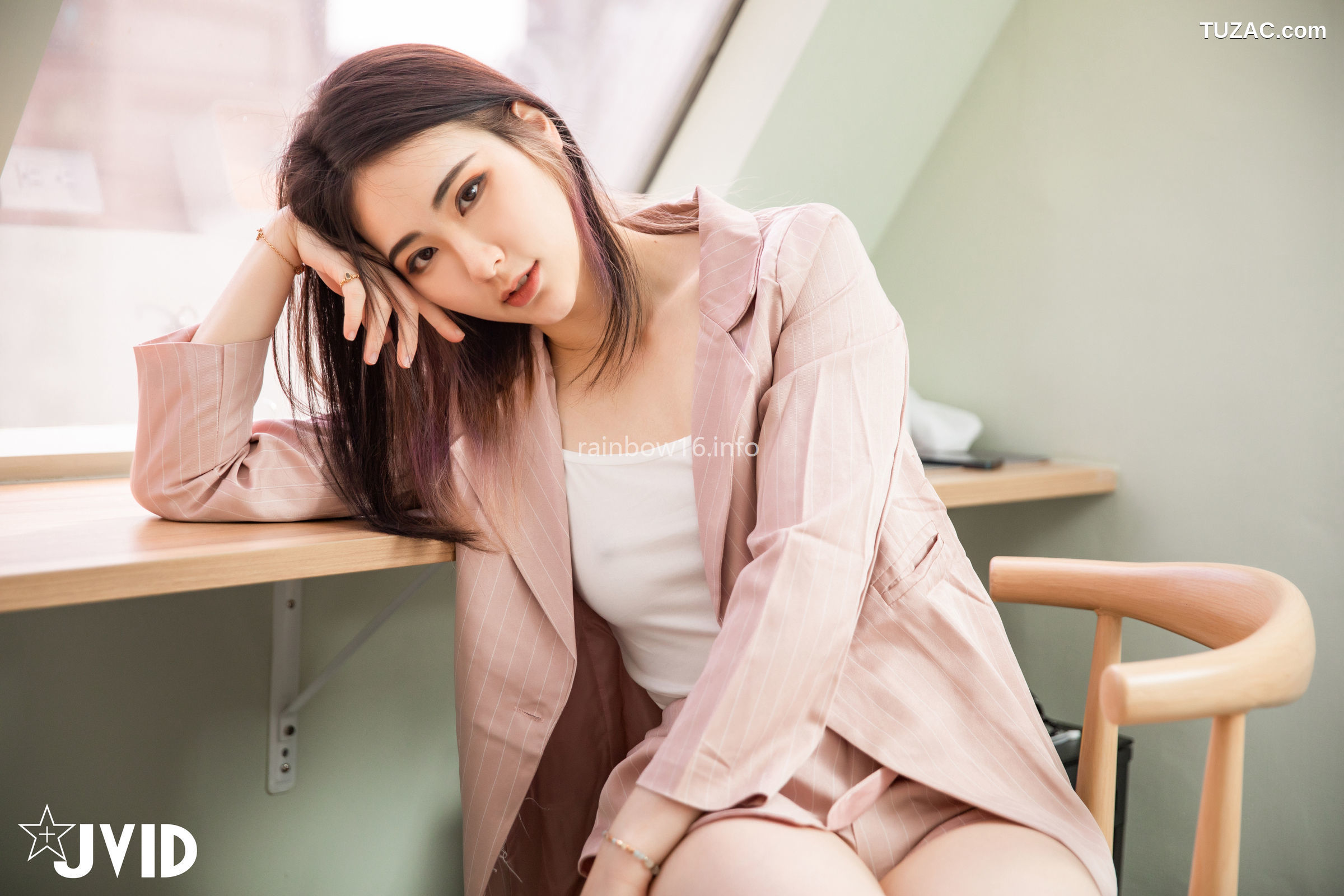 JVID-阿黎-公司新來的霸气女业务-watermark