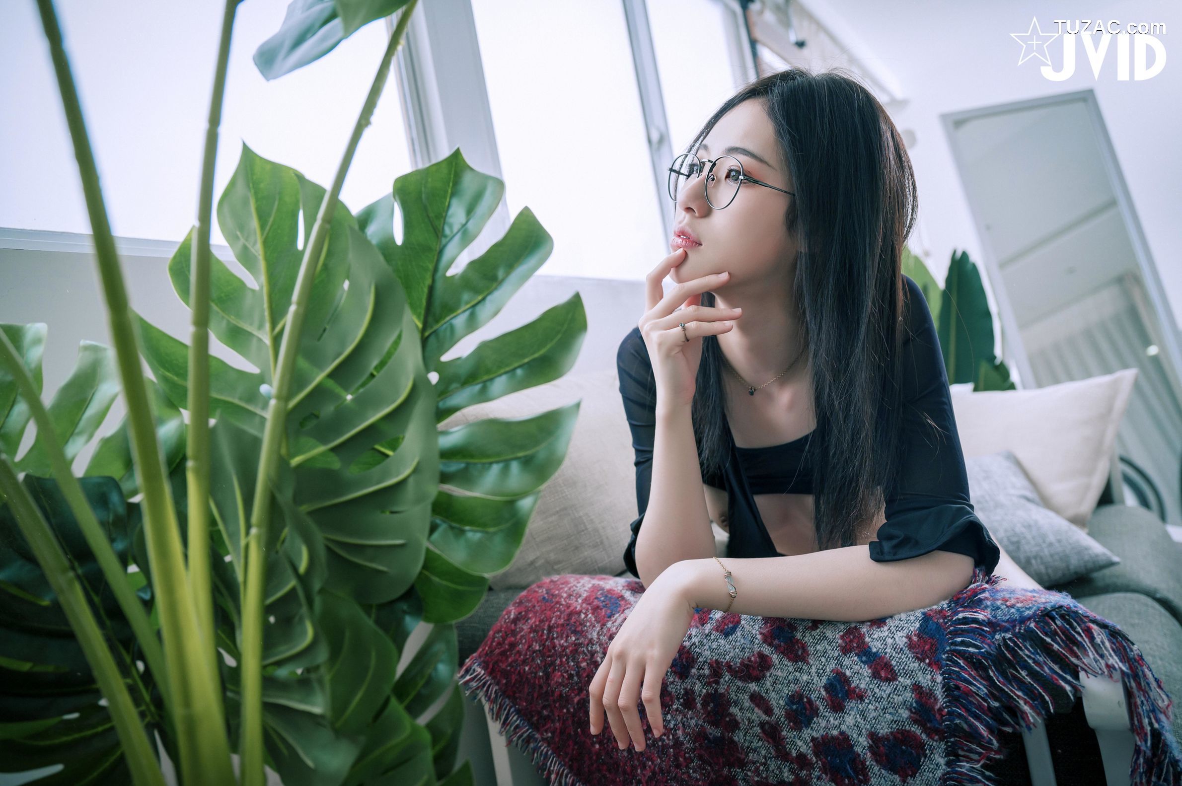 JVID-阿黎-性感暗黑空姐