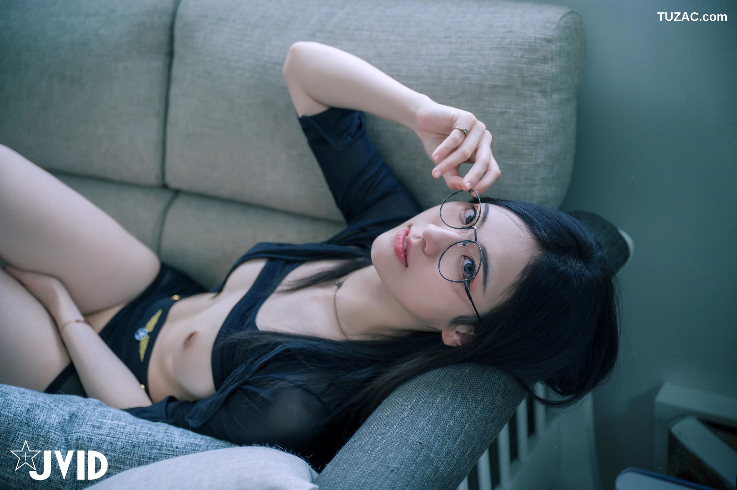 JVID-阿黎-性感暗黑空姐