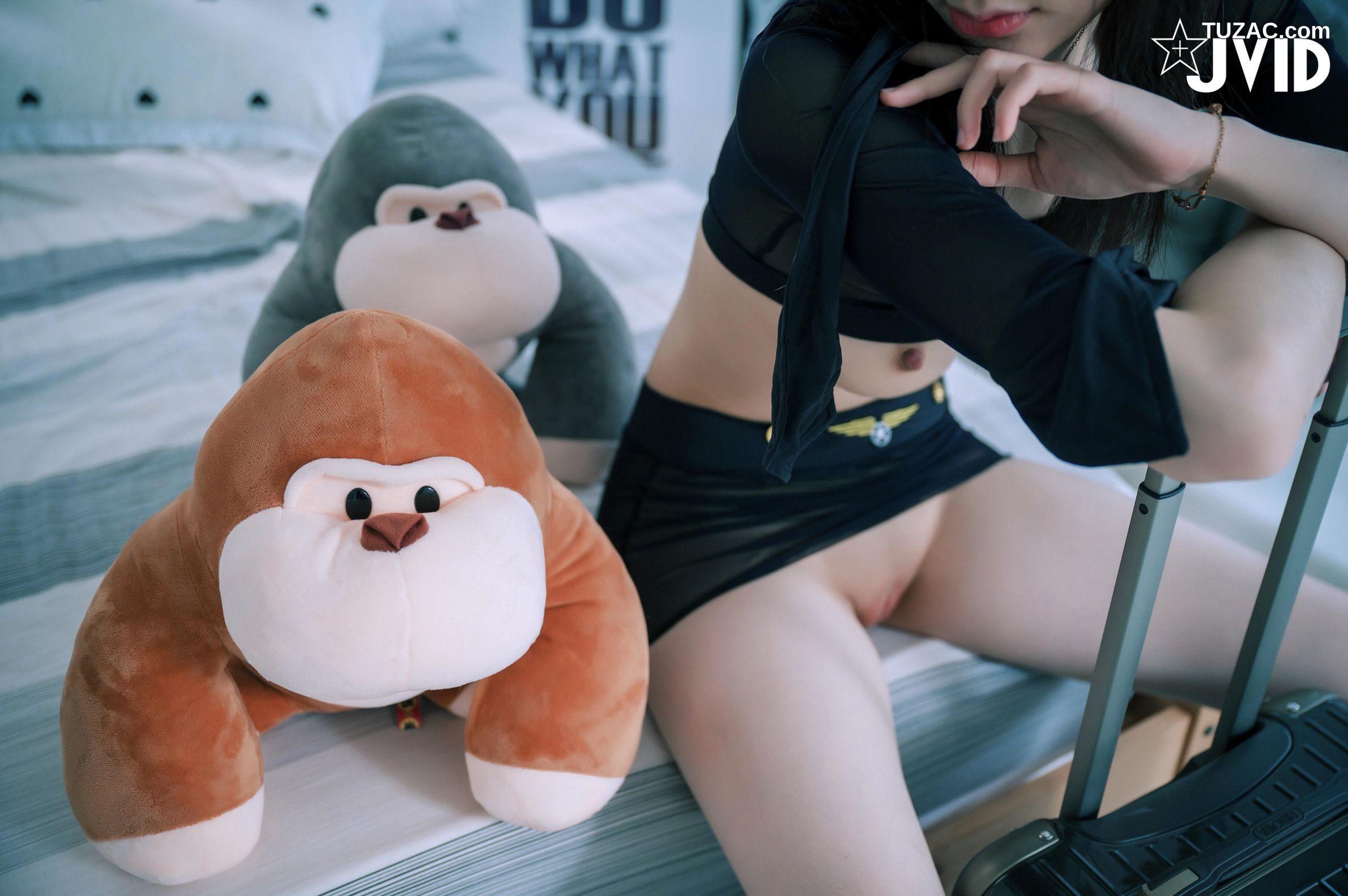 JVID-阿黎-性感暗黑空姐