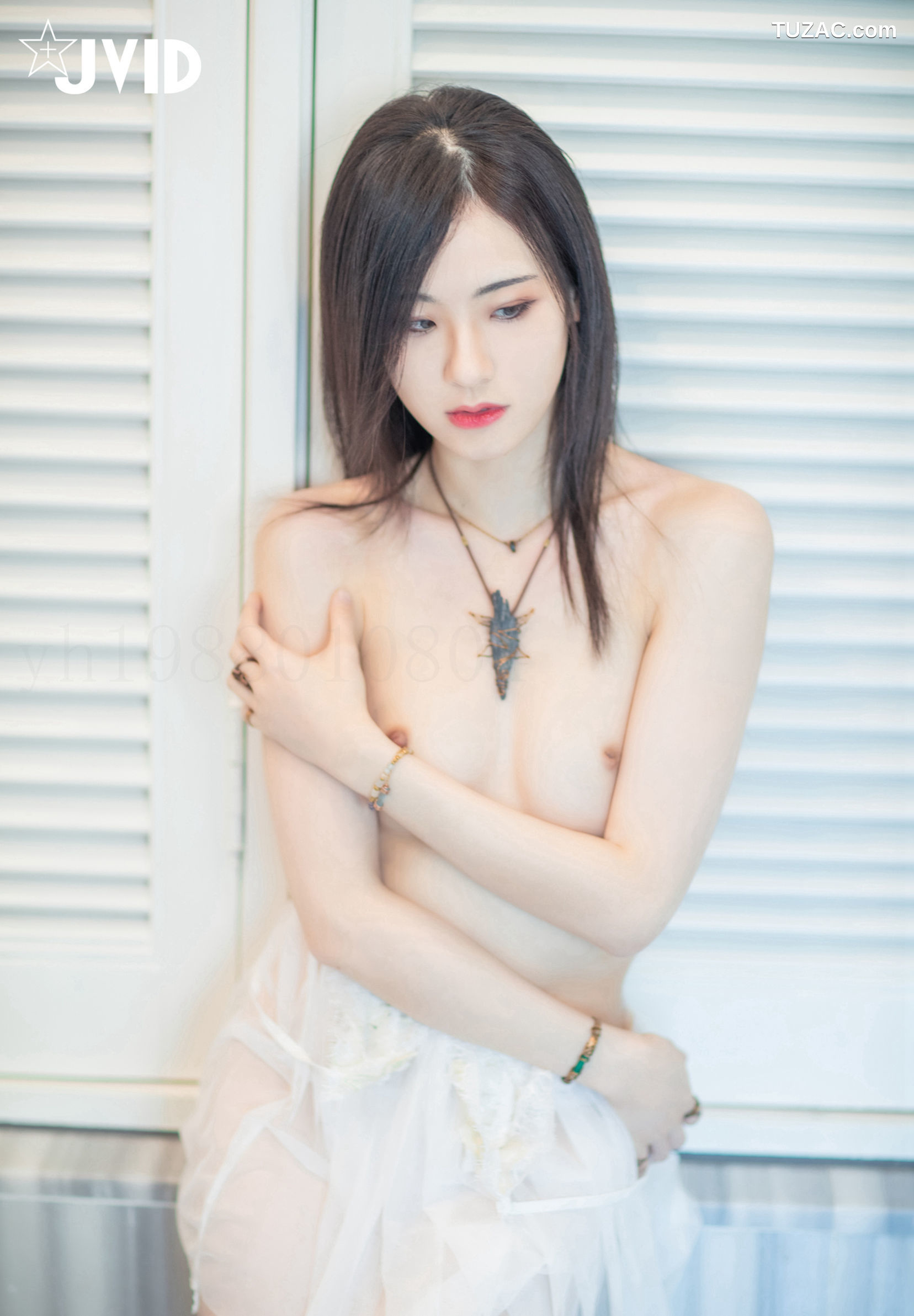 JVID-阿黎-性感爆棚の黑白蕾絲睡衣