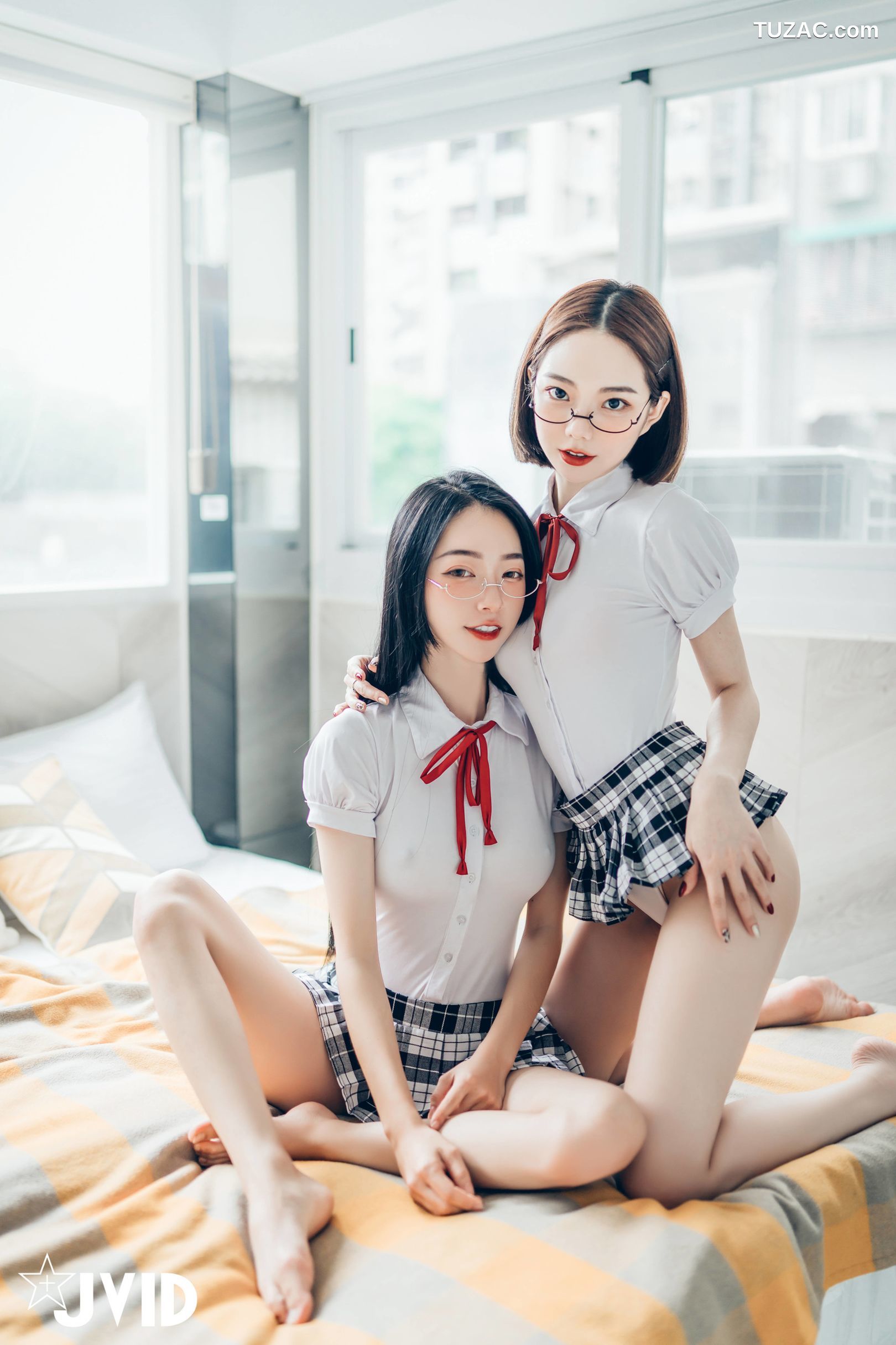 JVID-飄飄-啾啾-女神姐妹情人节-Celebrate-Valentines-Day-With-Goddess-Sisters-2022.02.14