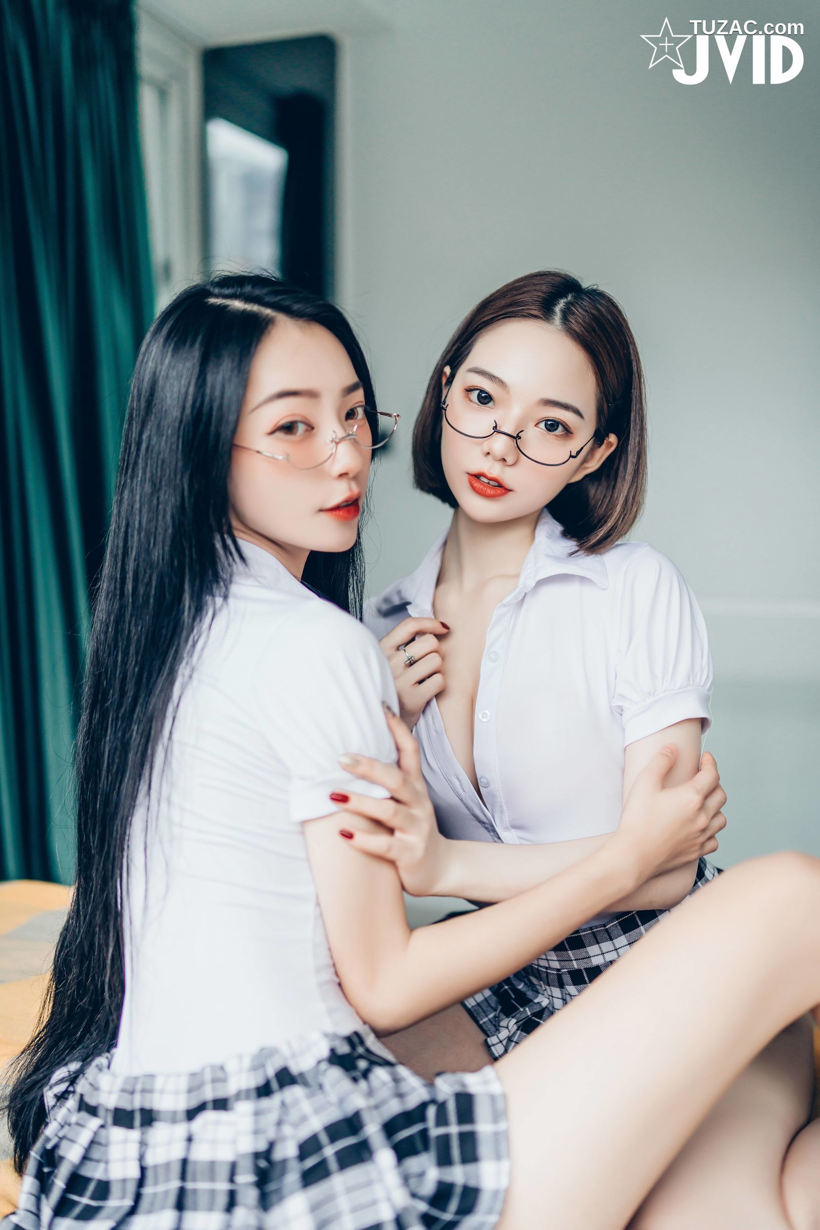 JVID-飄飄-啾啾-女神姐妹情人节-Celebrate-Valentines-Day-With-Goddess-Sisters-2022.02.14