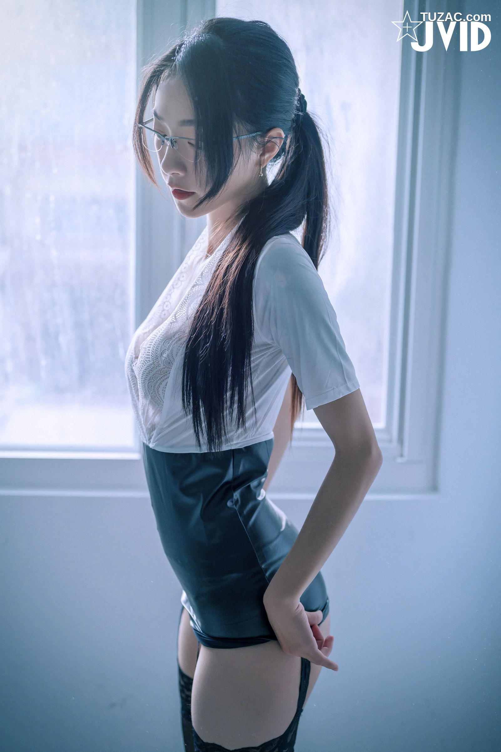 JVID-飄飄-綁架性感保險業務員