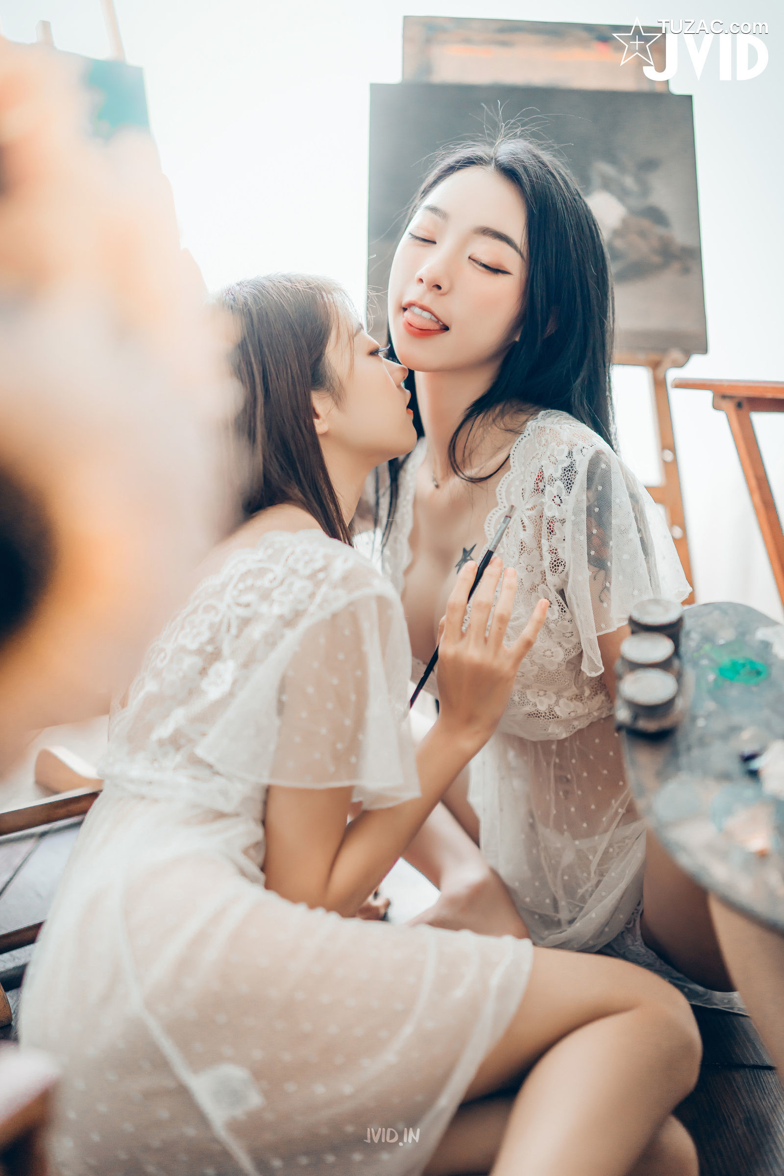 JVID-飘飘-妍妍-百合花神の美少女-最色色嘗試-辰辰特別客串！色色最大突破-2022.05.01