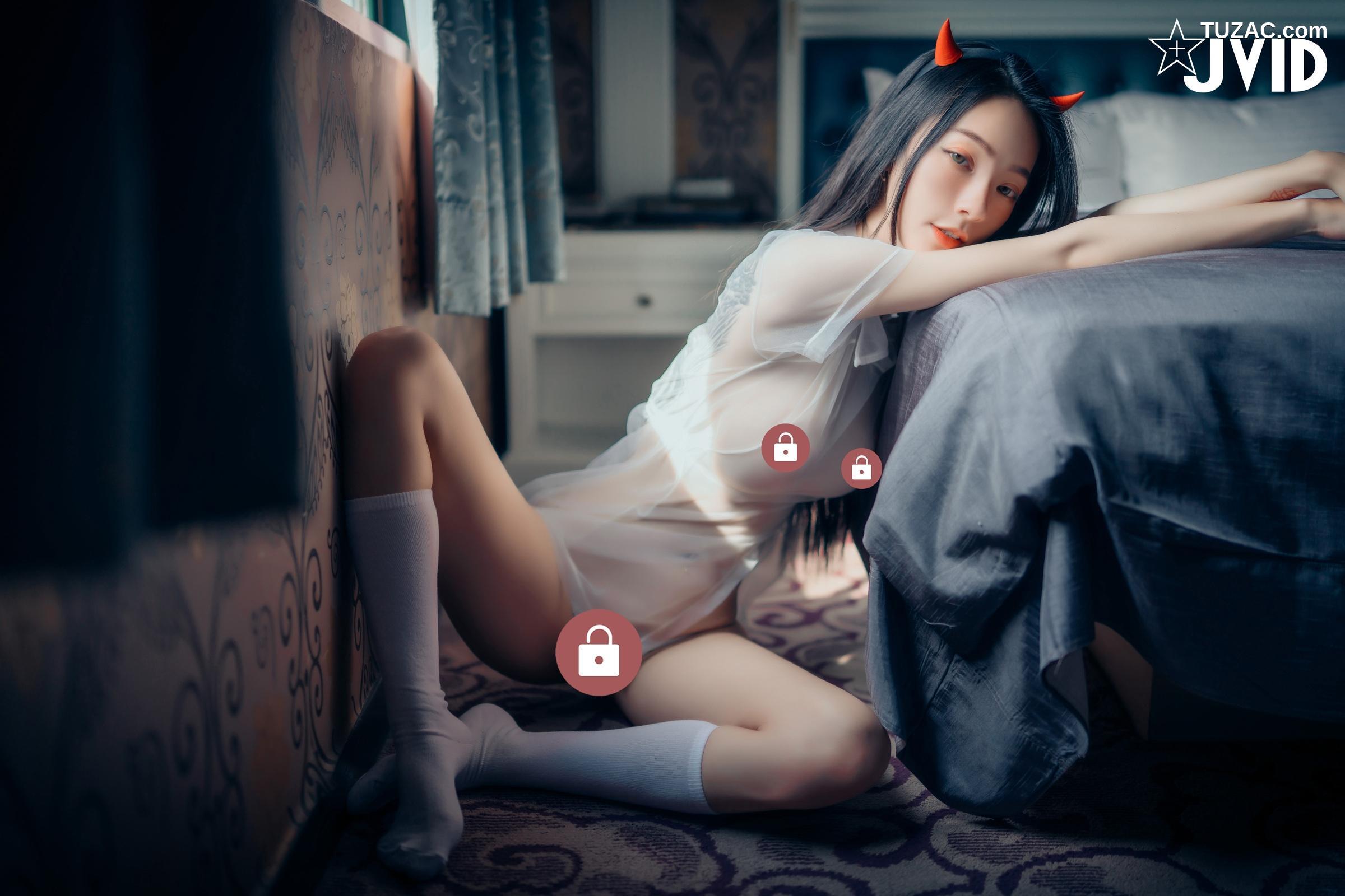 JVID-飘飘-御姐-看护黑皮衣