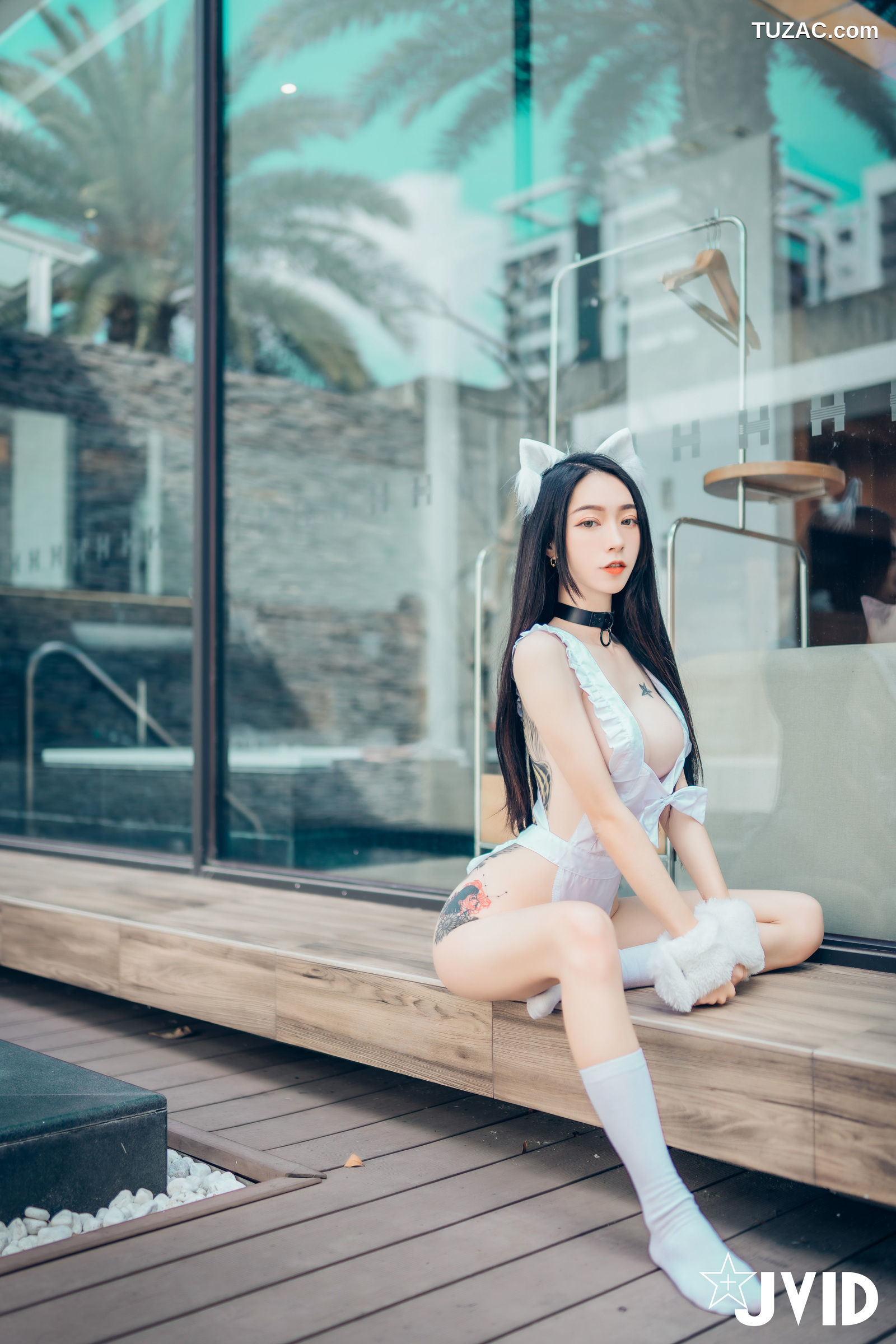 JVID-飘飘-猫娘女友-全真空死库水女仆-足控-激凸透点-2021.02.22