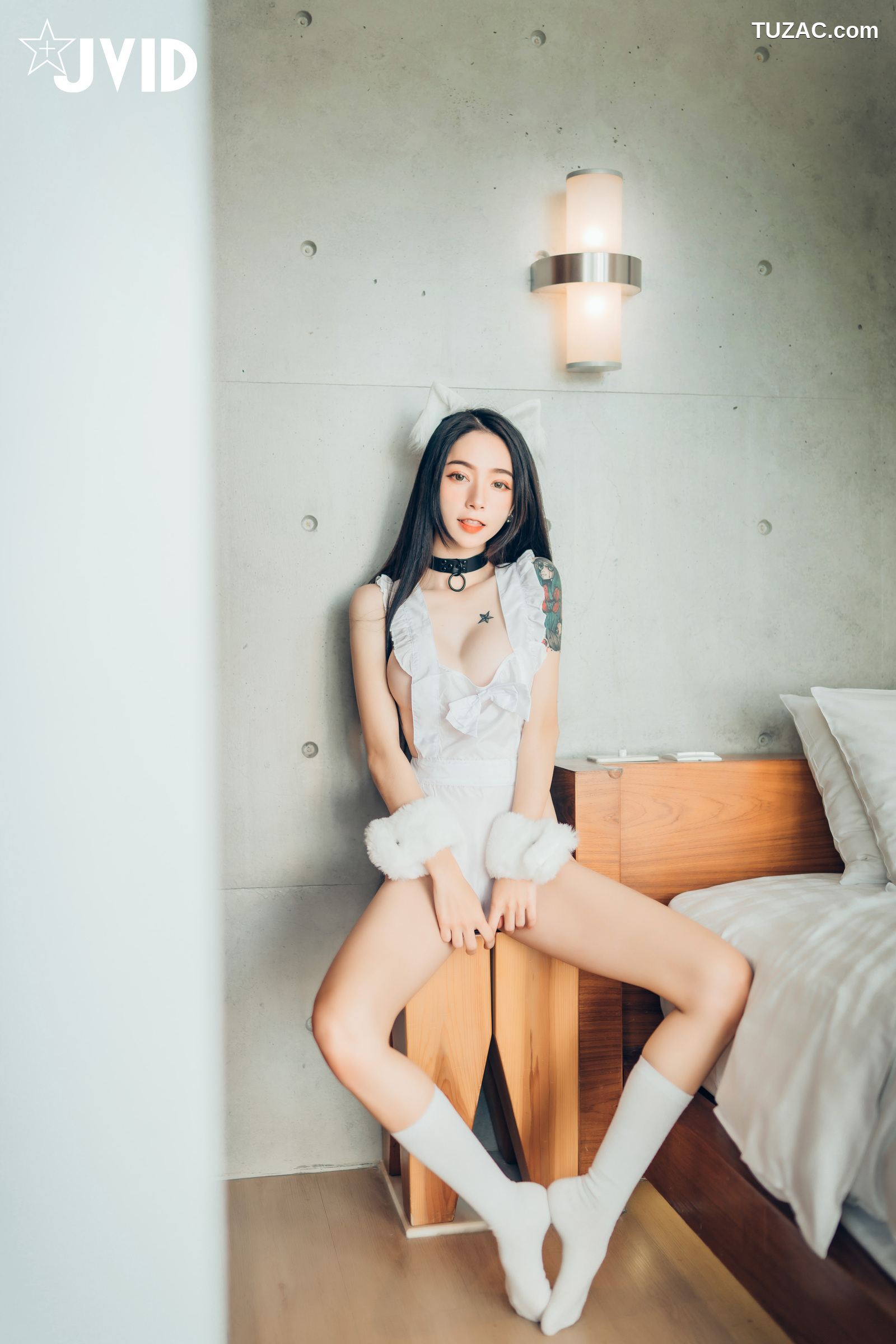 JVID-飘飘-猫娘女友-全真空死库水女仆-足控-激凸透点-2021.02.22