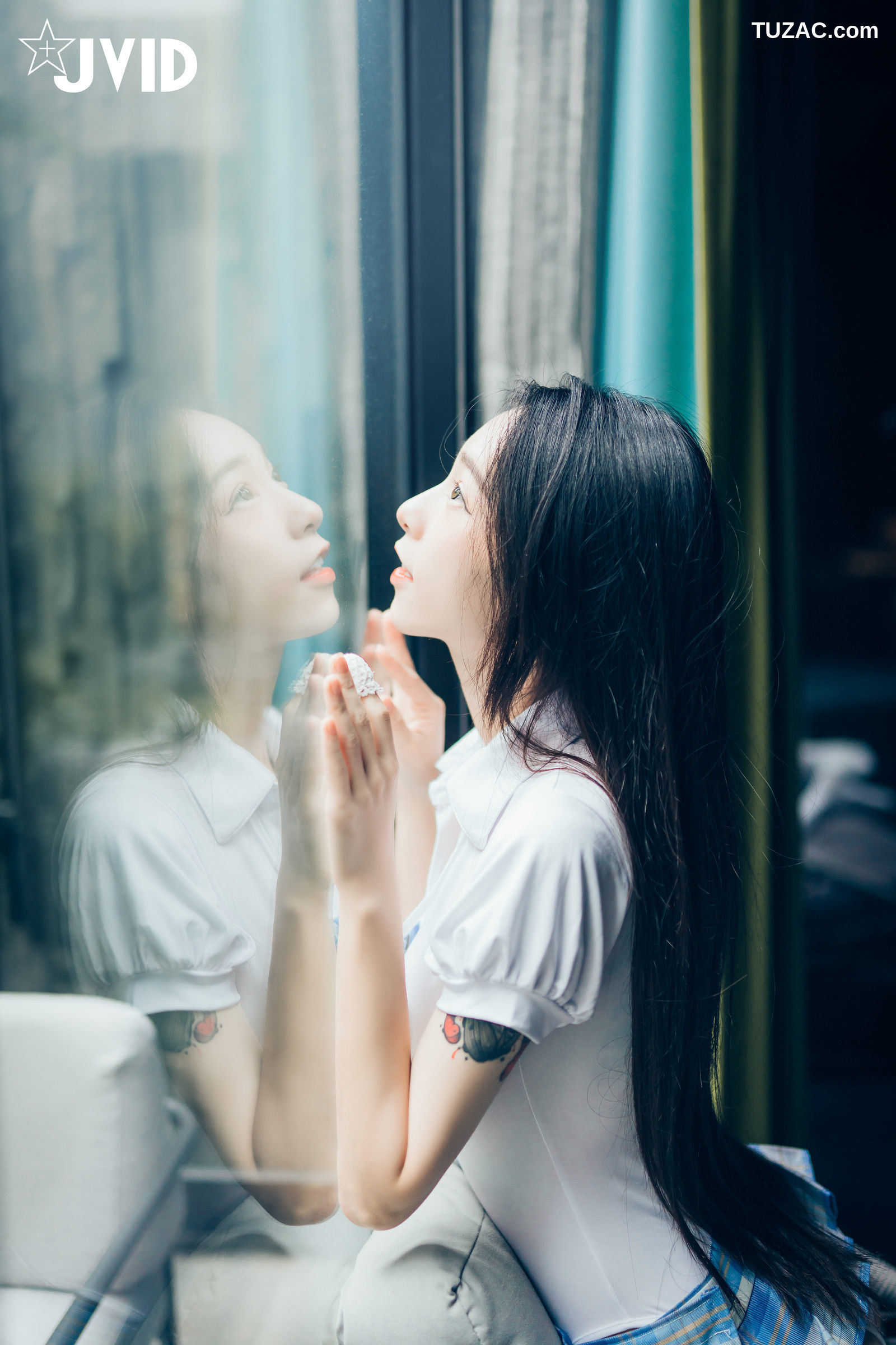 JVID-飘飘-百变女神-学生服-死库水-情趣内衣-性感睡衣-2021.08.18