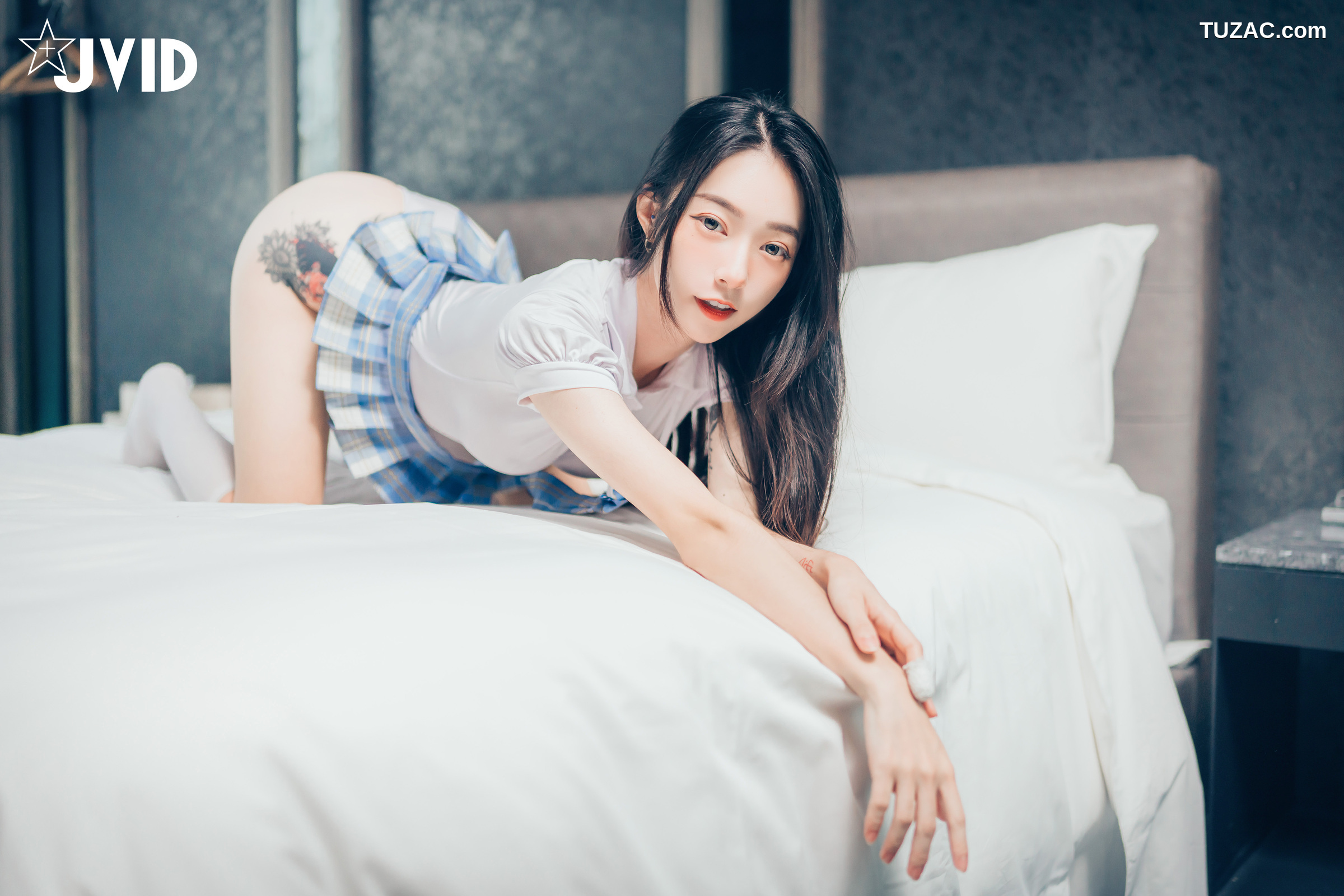 JVID-飘飘-百变女神-学生服-死库水-情趣内衣-性感睡衣-2021.08.18