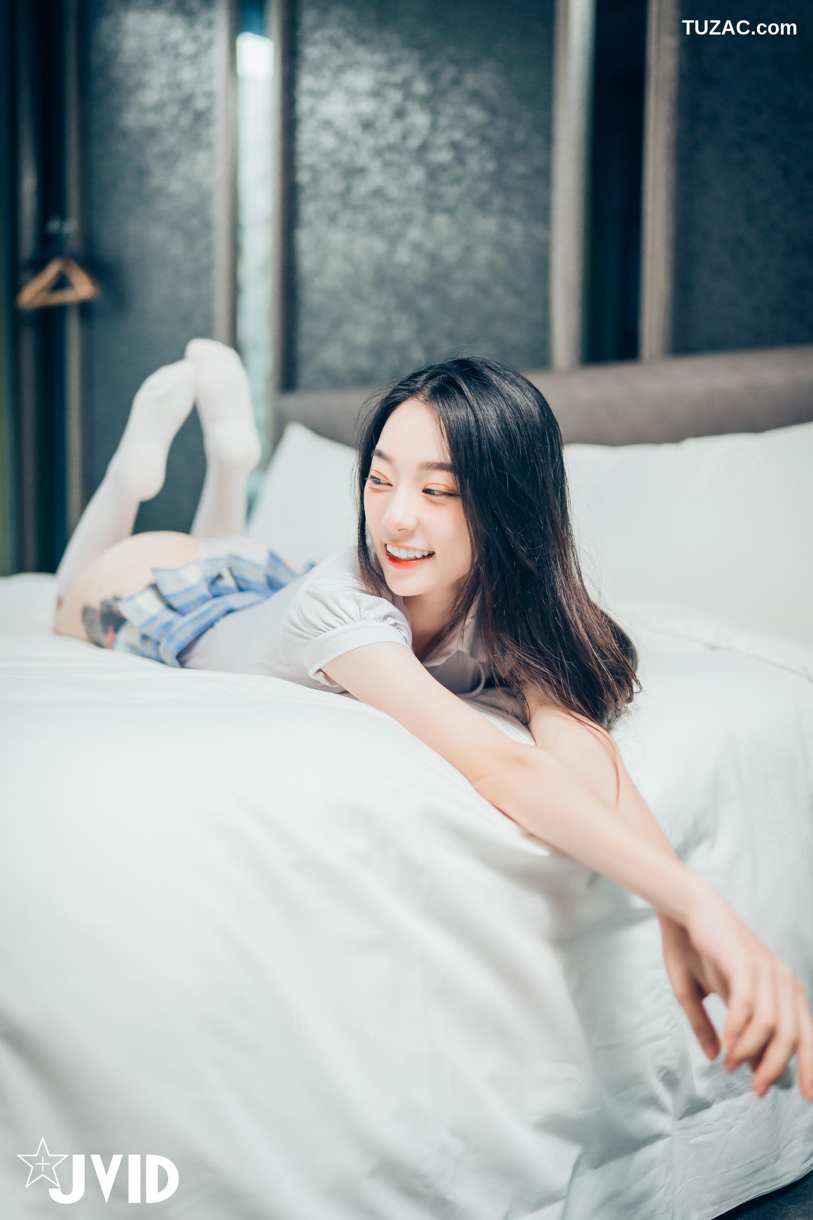 JVID-飘飘-百变女神-学生服-死库水-情趣内衣-性感睡衣-2021.08.18