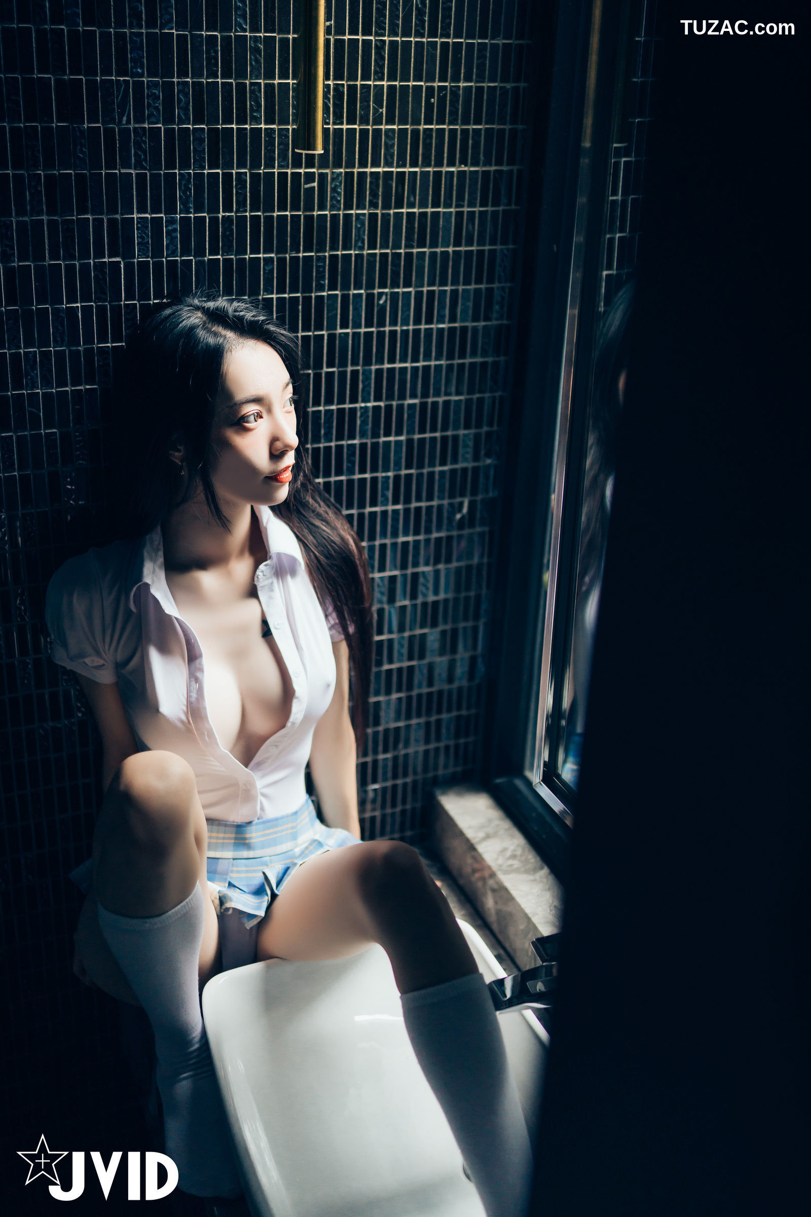 JVID-飘飘-百变女神-学生服-死库水-情趣内衣-性感睡衣-2021.08.18