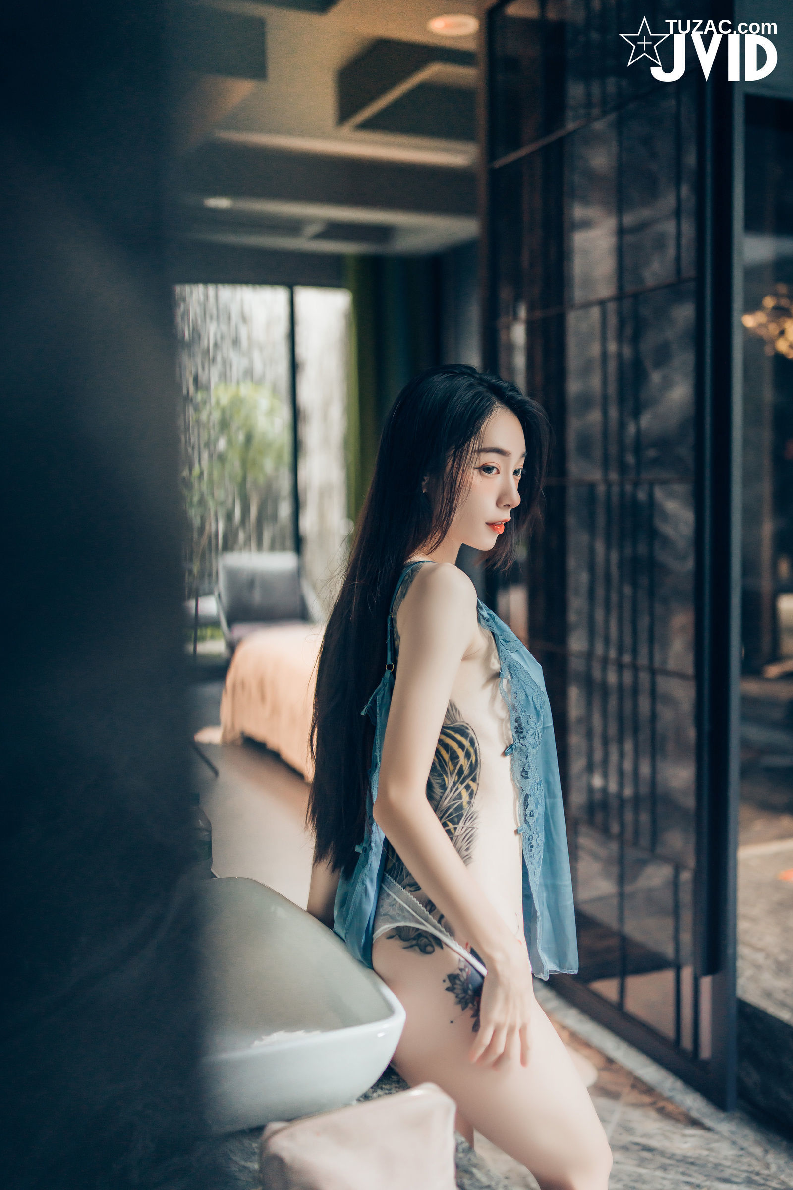 JVID-飘飘-百变女神-学生服-死库水-情趣内衣-性感睡衣-2021.08.18