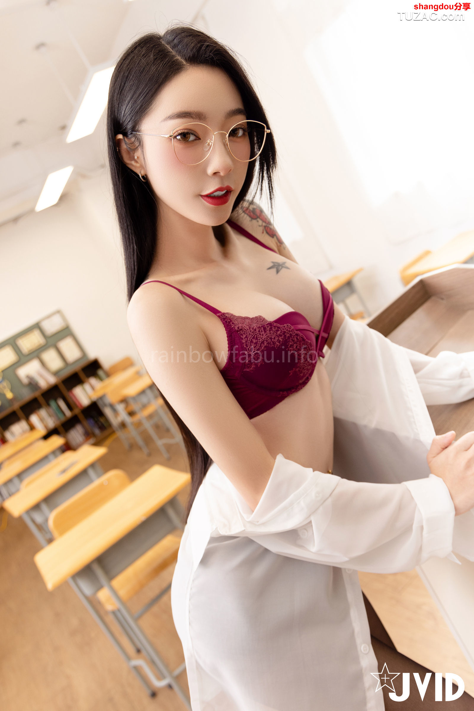 JVID-飘飘-神乳女教师-紧缚调教初体験-Teacher-thirst-for-shibari-watermark-2022.12.29