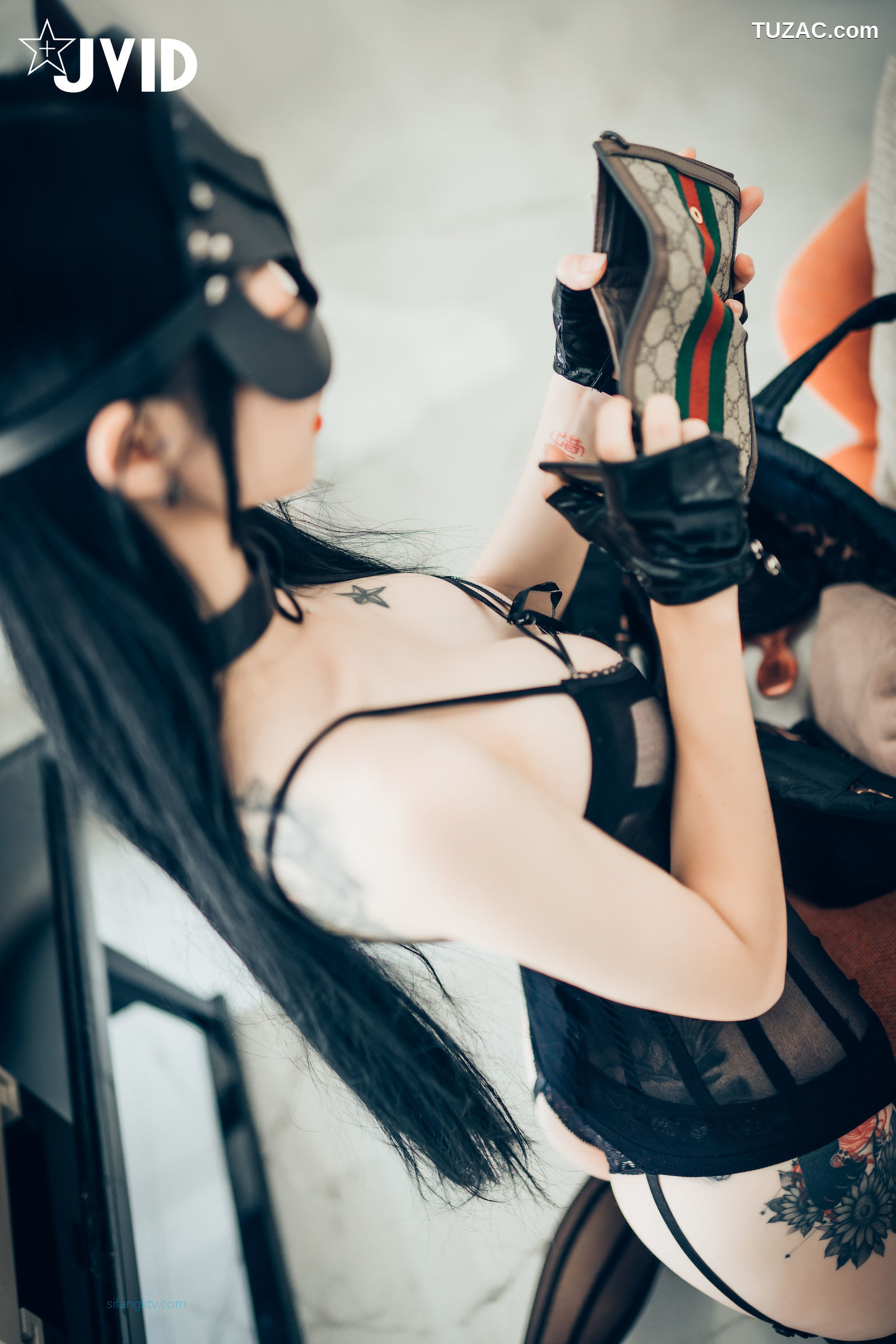 JVID-飘飘-辰辰-妍妍-仙仙女警-女神小偷-SS级女神们超性感呈现-超高颜值逆天组合-2022.01.28