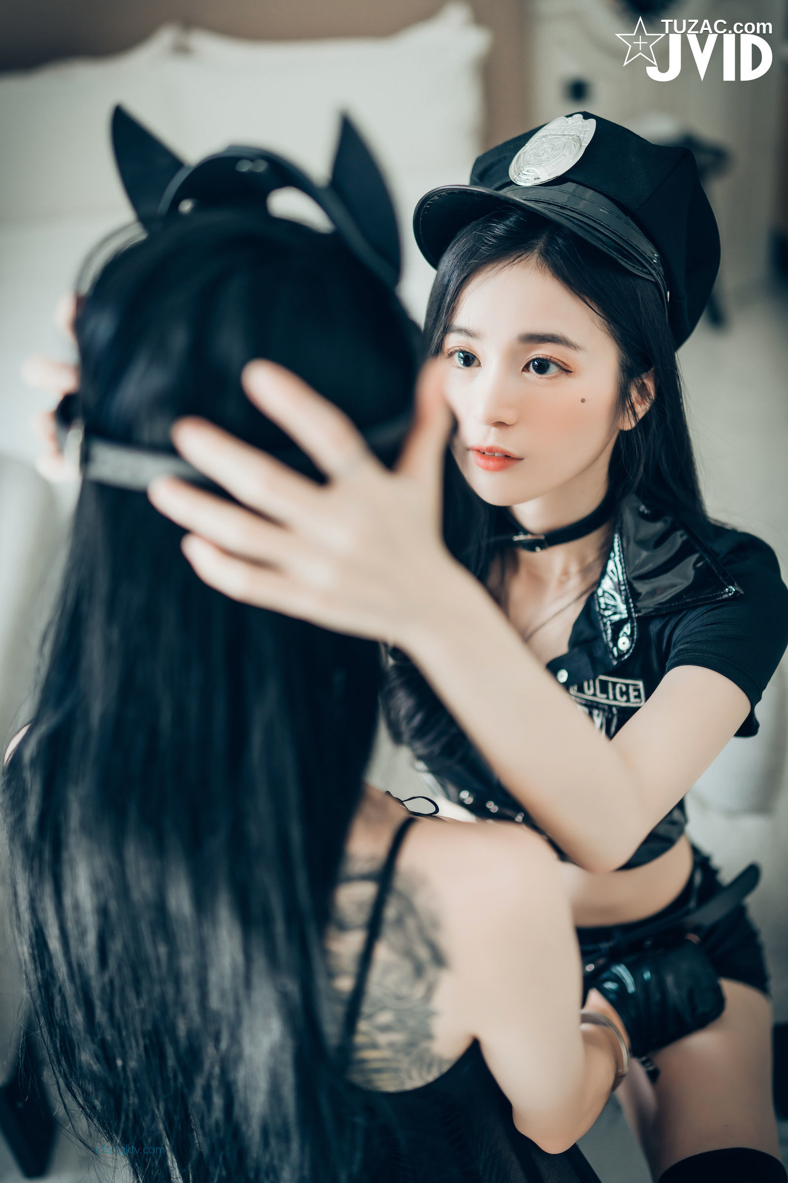 JVID-飘飘-辰辰-妍妍-仙仙女警-女神小偷-SS级女神们超性感呈现-超高颜值逆天组合-2022.01.28