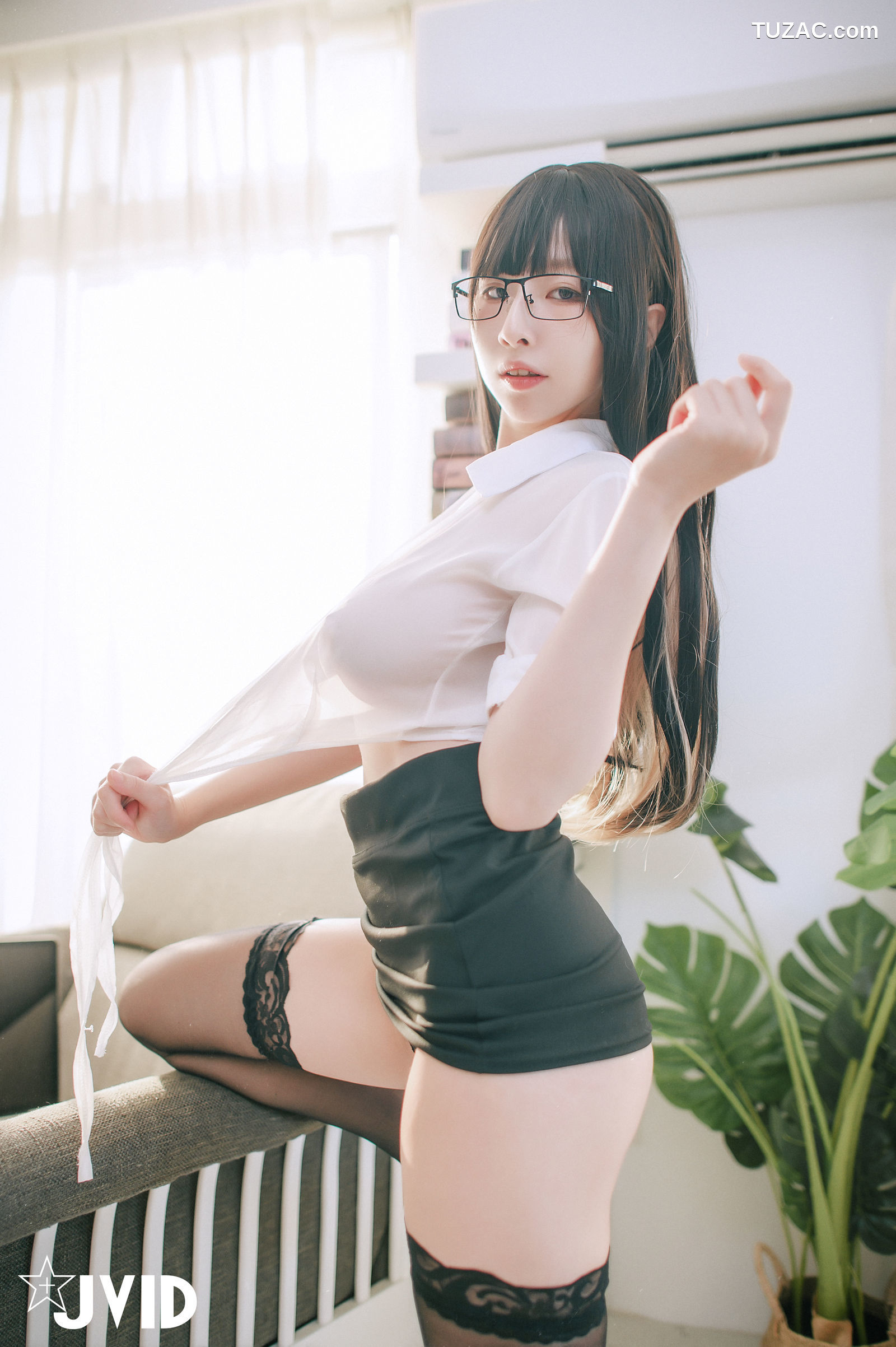 JVID-黎菲儿-超完美巨乳-色色的女同事加班时の脱衣诱惑-2022.11.28