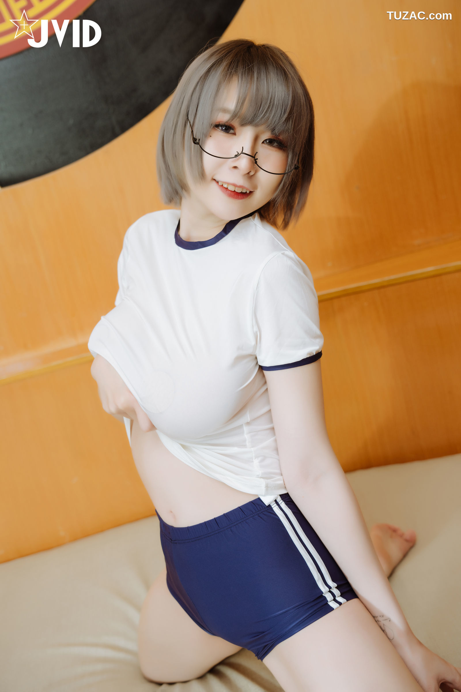 JVID-黎菲儿-黎葵司-双巨乳欧美日系两种风格一次拥有-2021.09.24