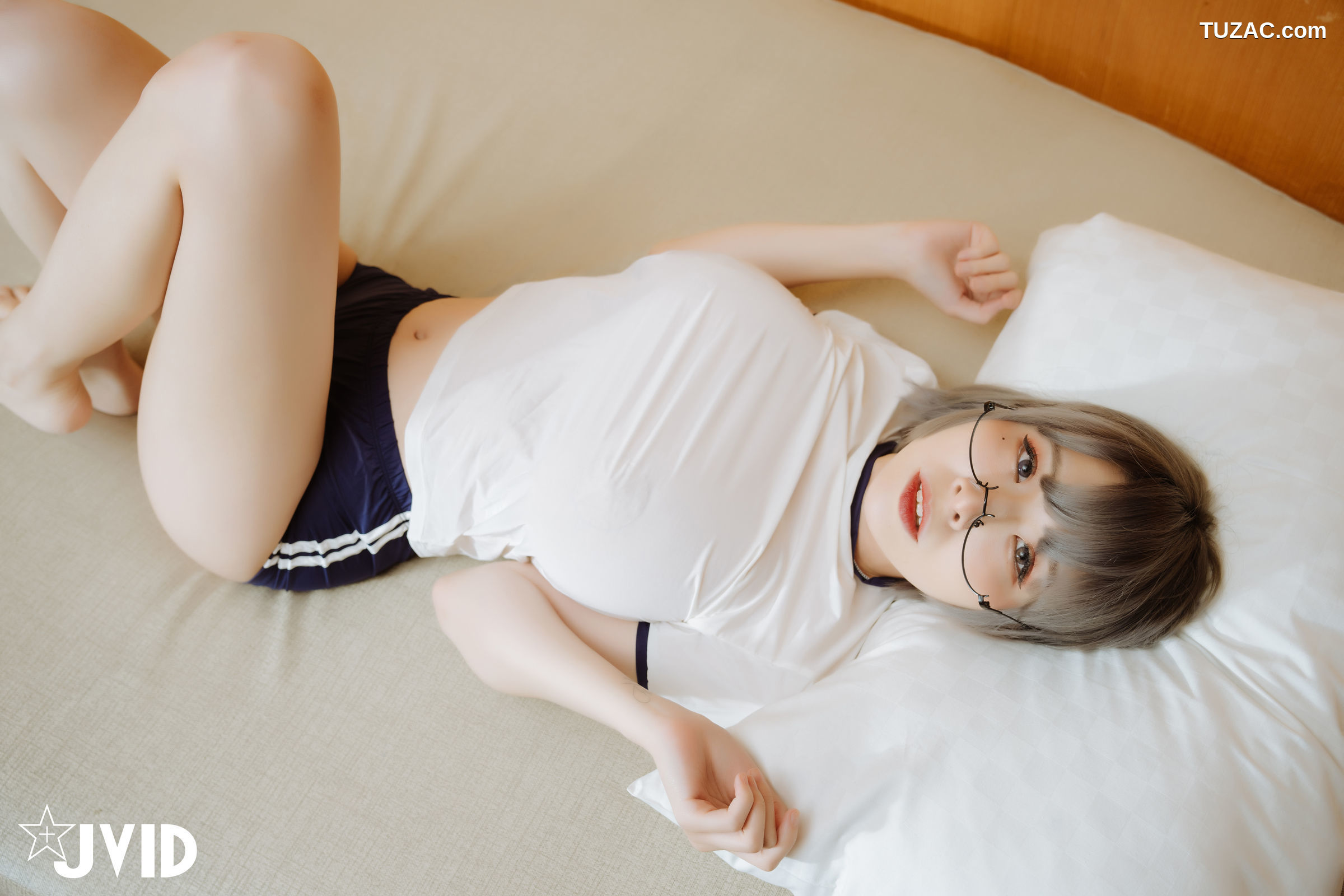 JVID-黎菲儿-黎葵司-双巨乳欧美日系两种风格一次拥有-2021.09.24