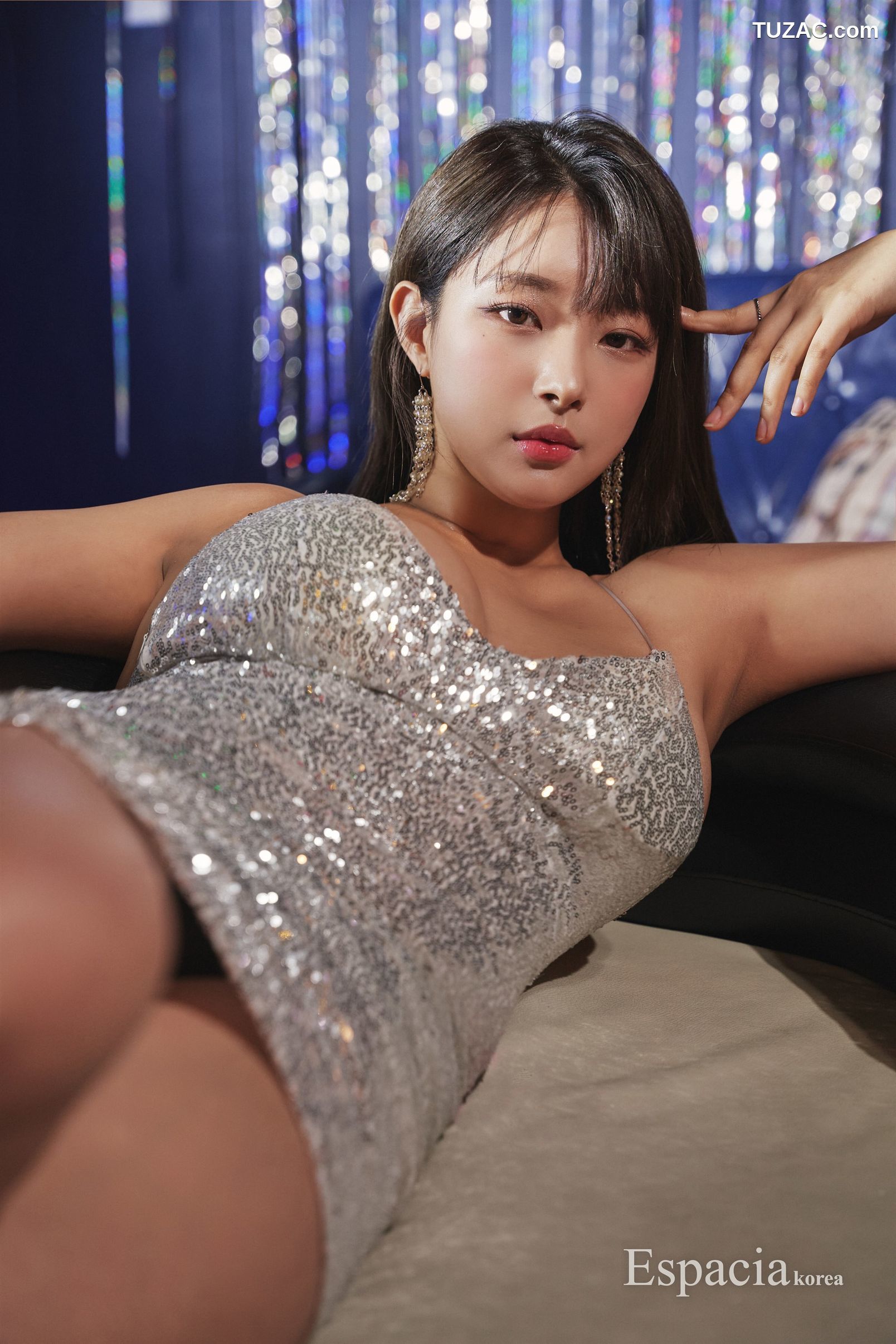 Kim-Gap-ju-김갑주-银色吊带短裙-ESP-028