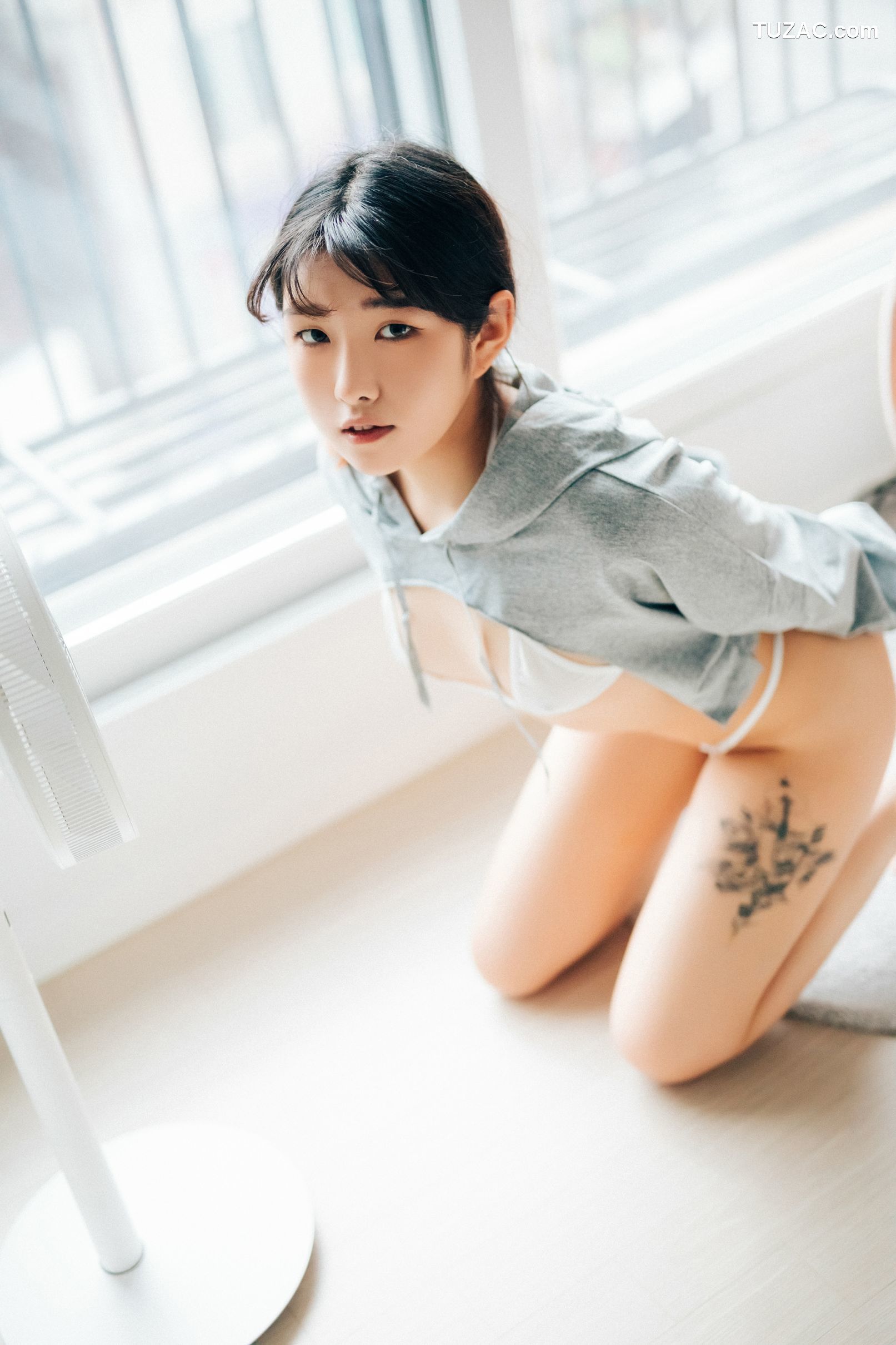 SonSon-손손-在家里的约会-无圣光-Date-at-home-Loozy