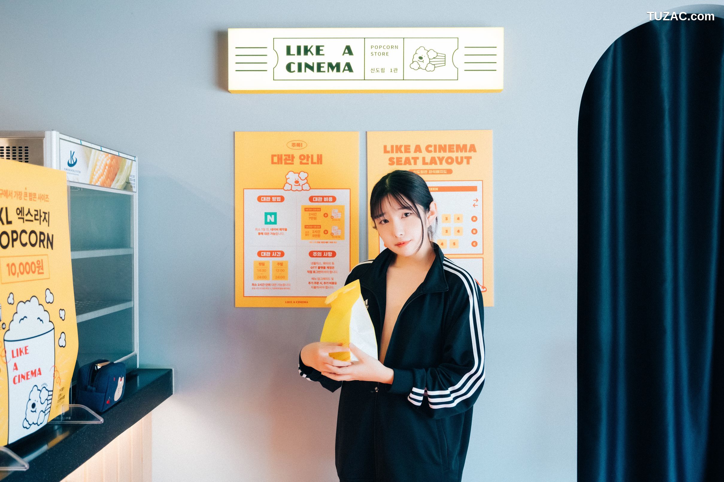 Sonson-손손-影院裸露女孩-无圣光-Cinema-Girl-Loozy