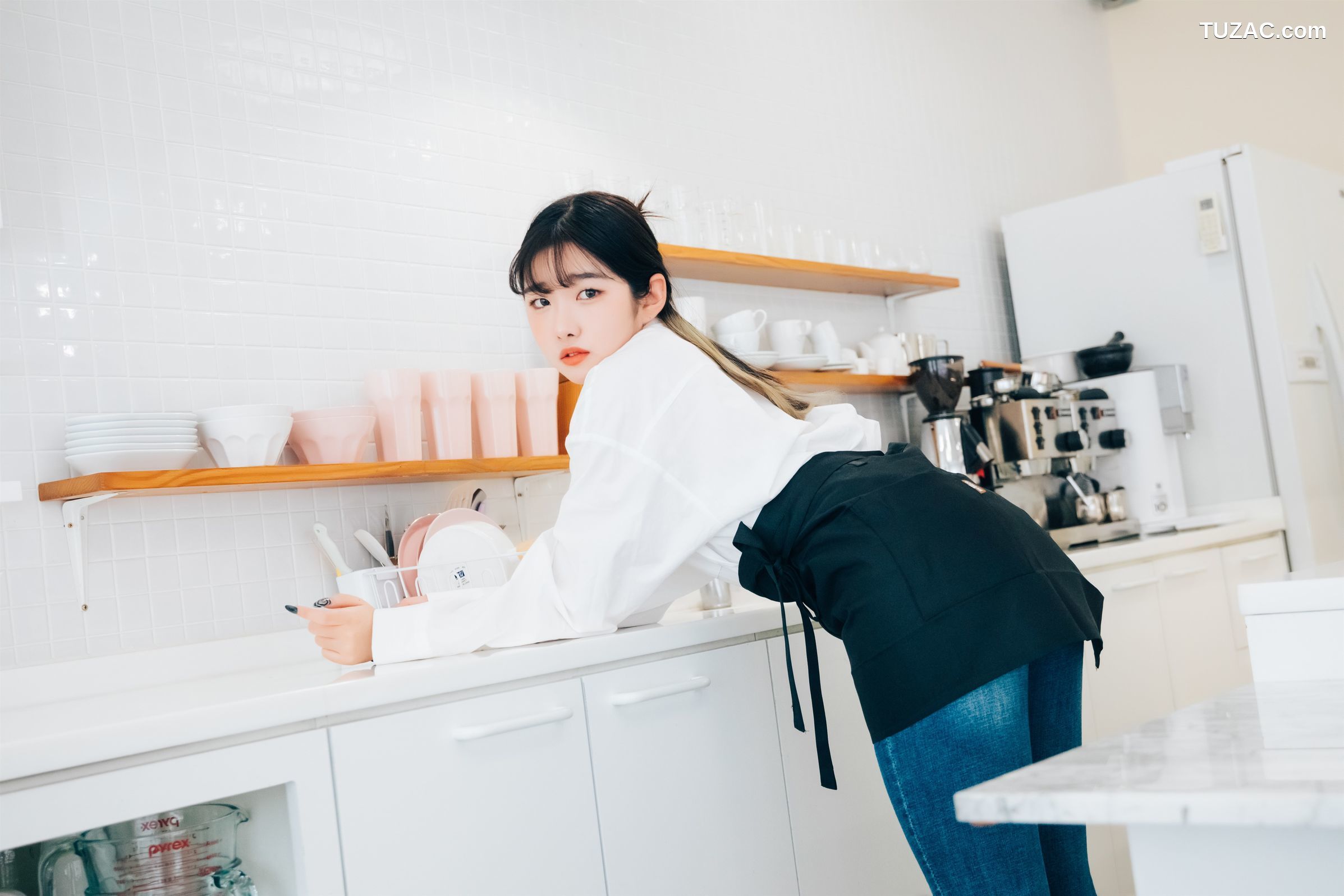 Sonson-손손-真空围裙-Nude-Apron-Loozy