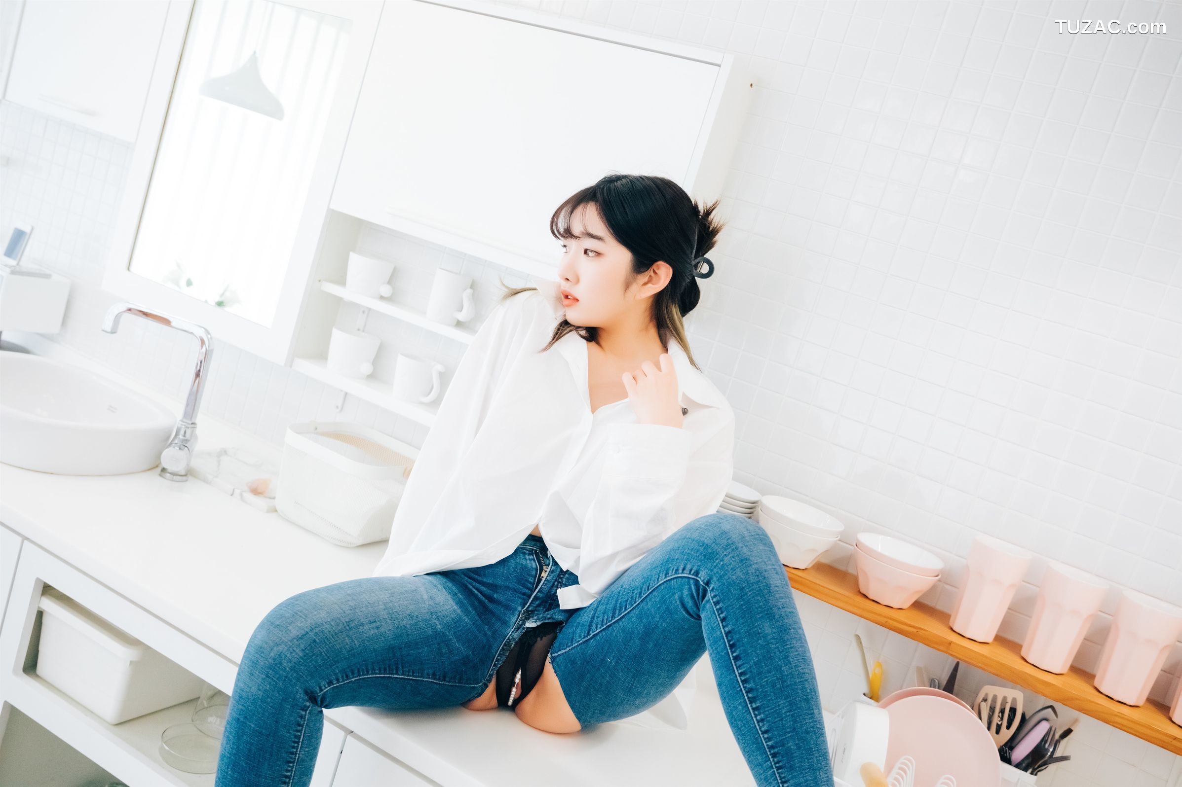 Sonson-손손-真空围裙-Nude-Apron-Loozy
