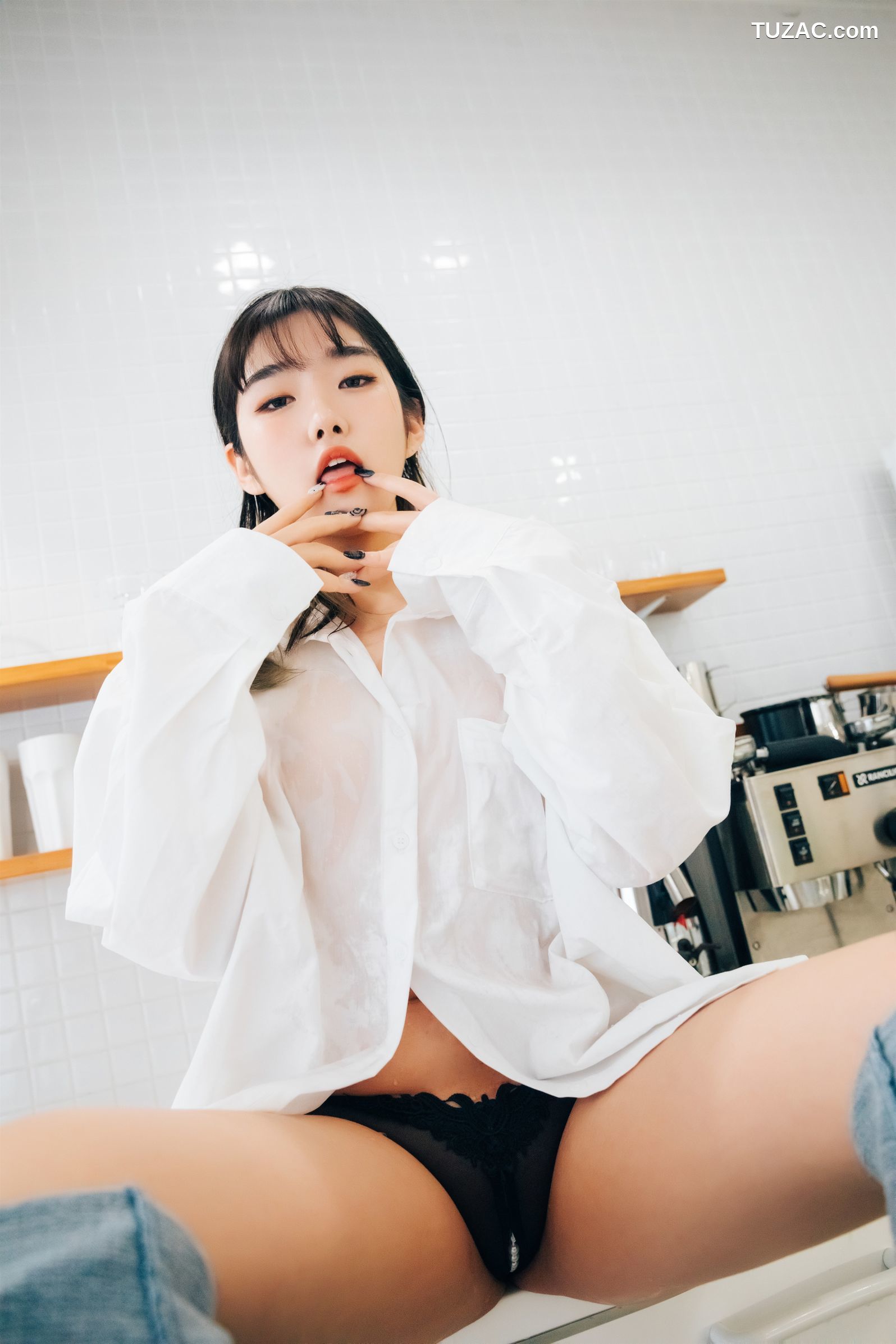 Sonson-손손-真空围裙-Nude-Apron-Loozy