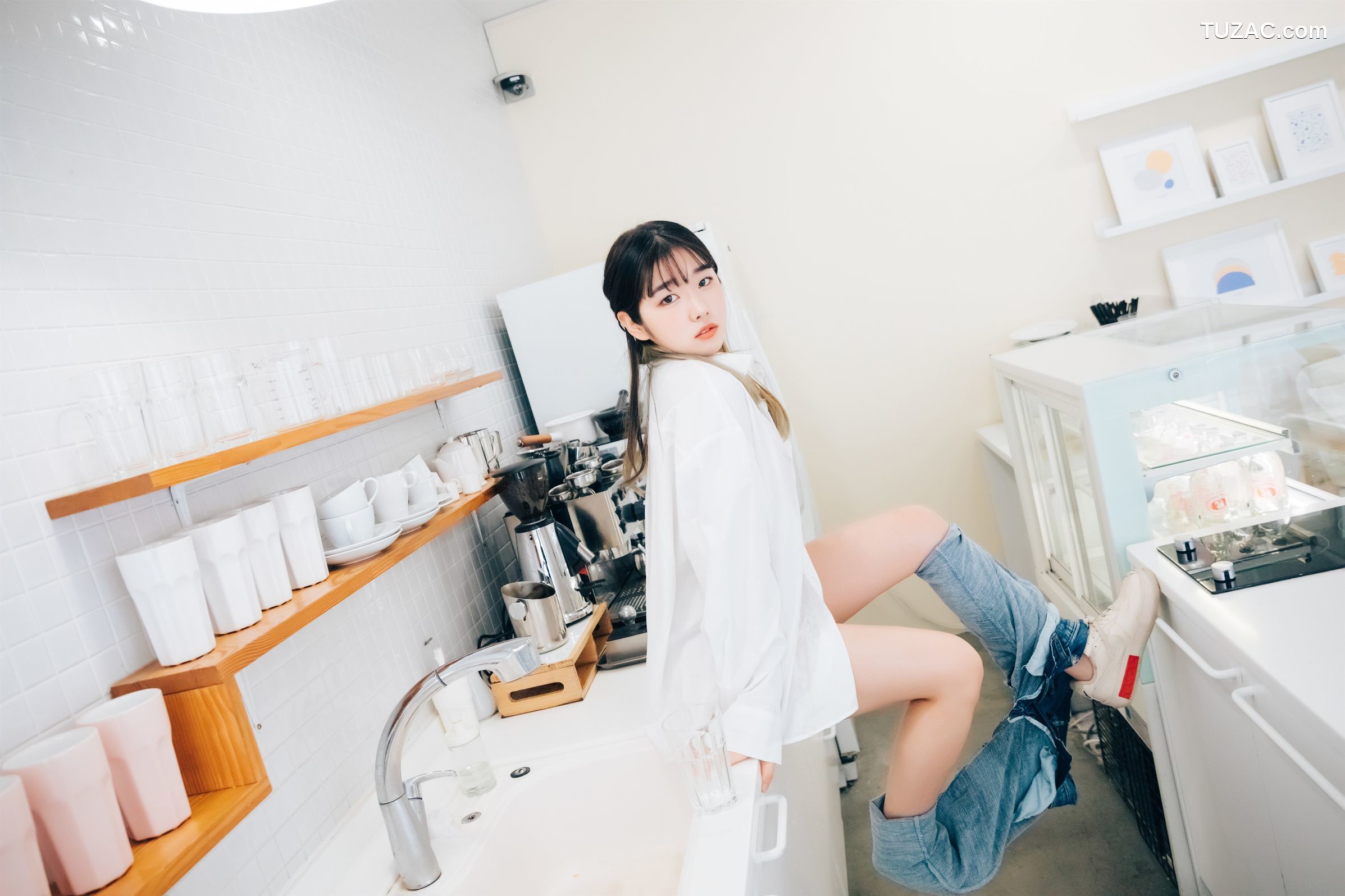Sonson-손손-真空围裙-Nude-Apron-Loozy