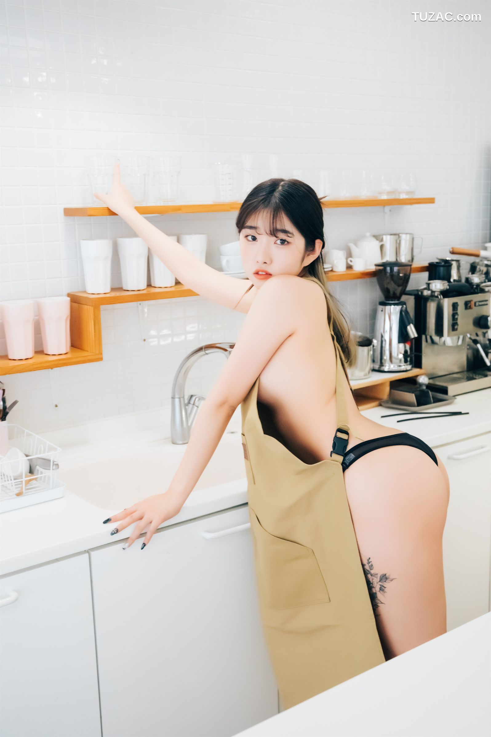 Sonson-손손-真空围裙-Nude-Apron-Loozy