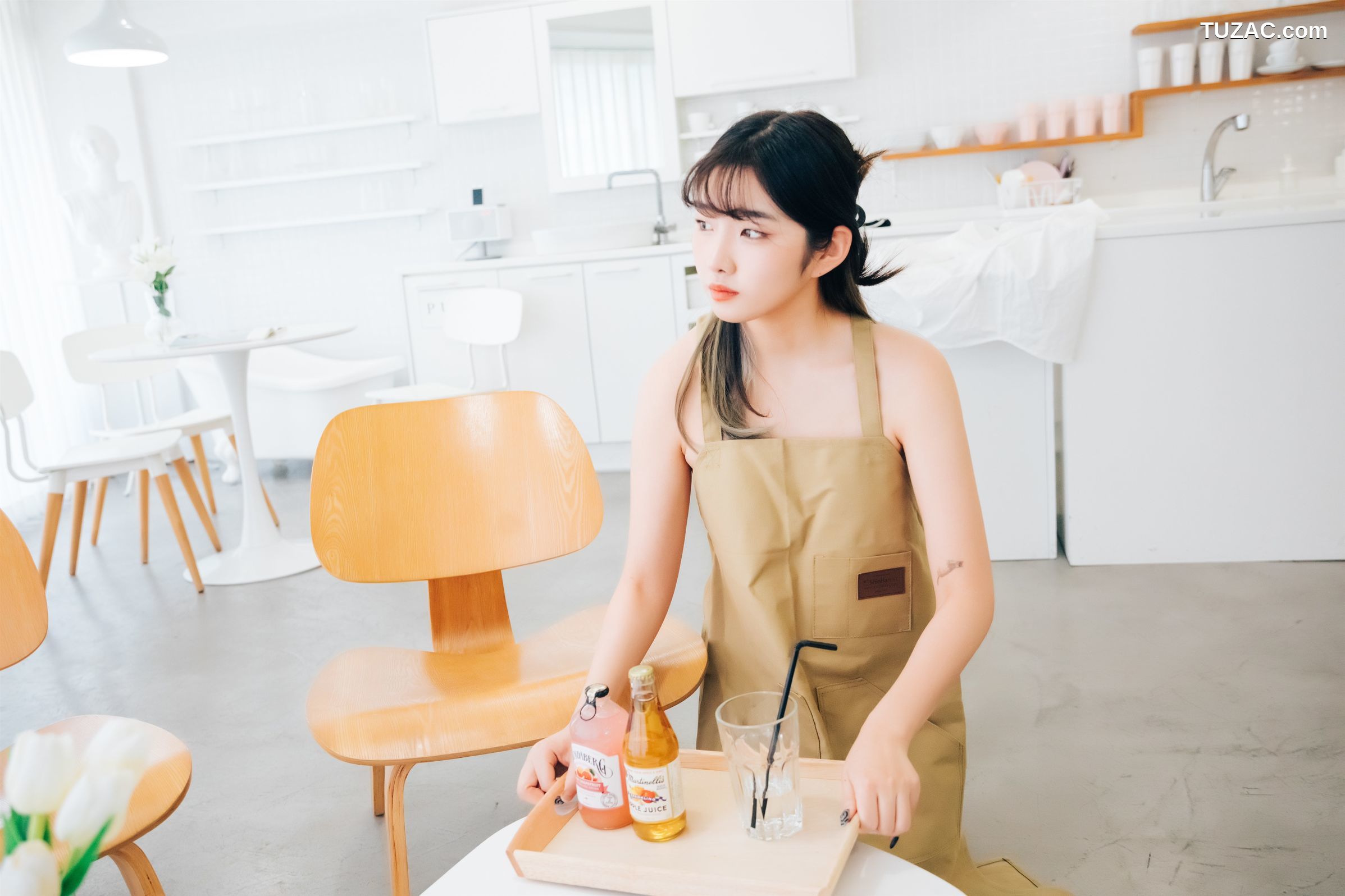 Sonson-손손-真空围裙-Nude-Apron-Loozy