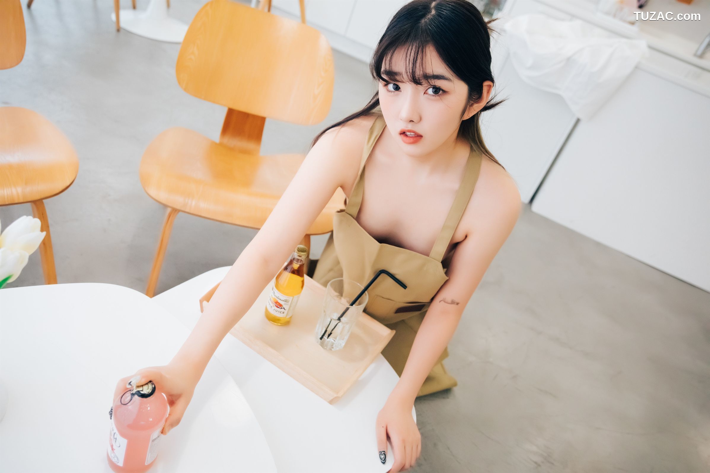 Sonson-손손-真空围裙-Nude-Apron-Loozy