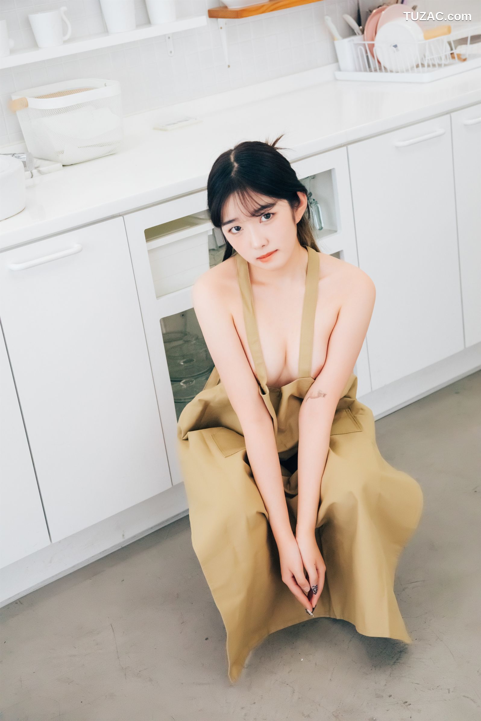 Sonson-손손-真空围裙-Nude-Apron-Loozy
