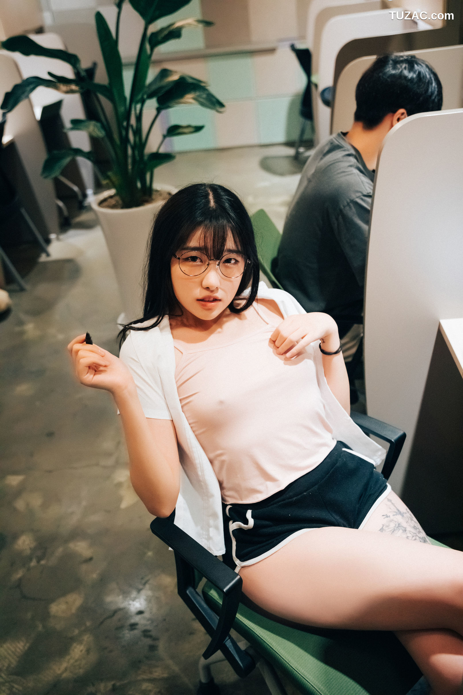 Sonson-손손-自习室-Reading-room-无圣光-Loozy