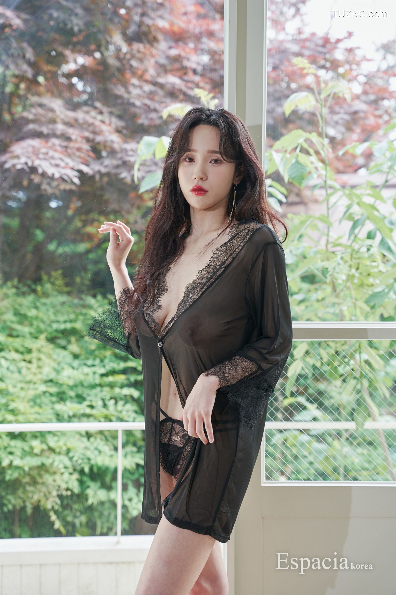 Yunha-윤하-黑蕾丝透视薄纱-EHC-053