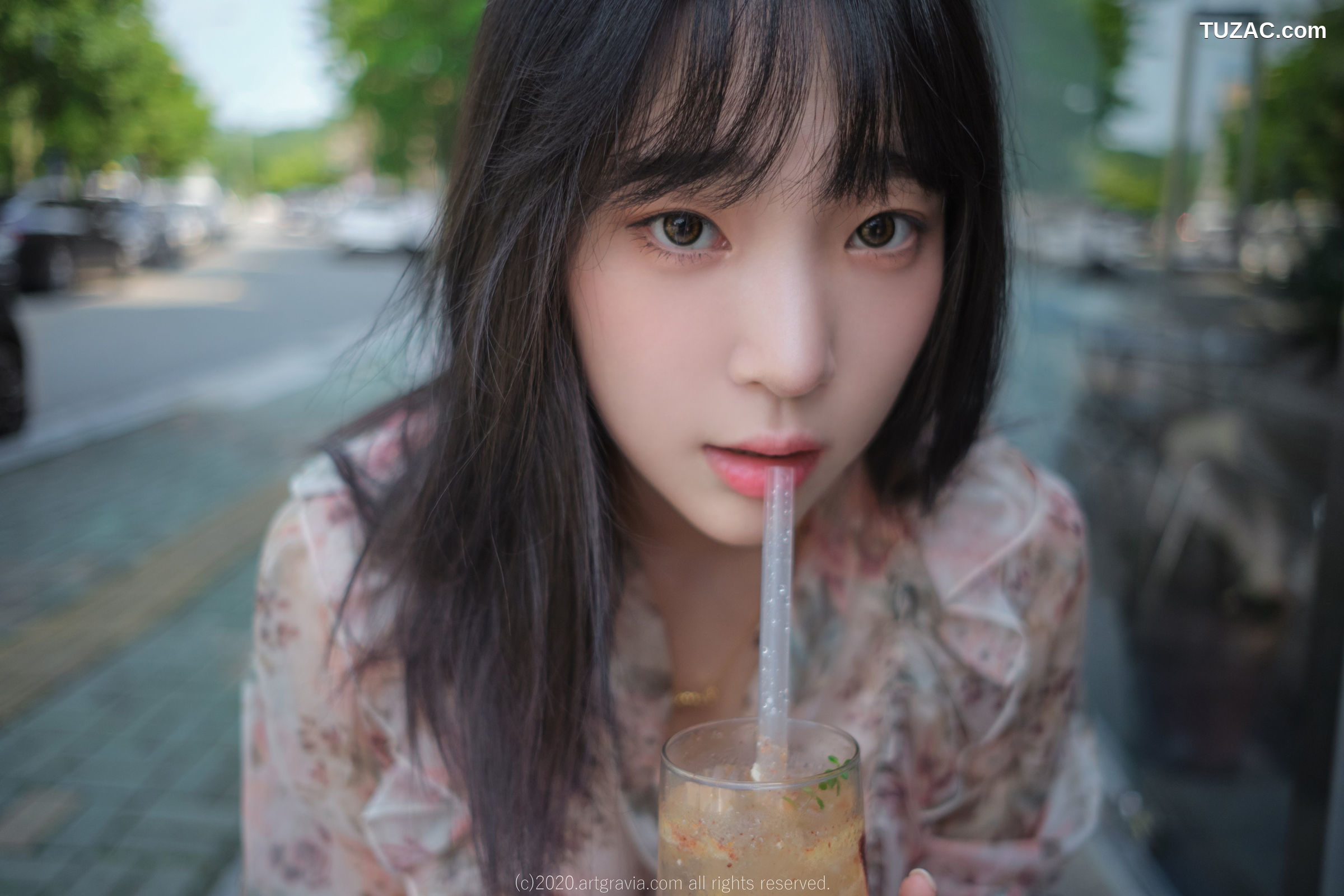 姜仁卿-ARTGRAVIA-180-花裙少女的诱惑-Inkyung