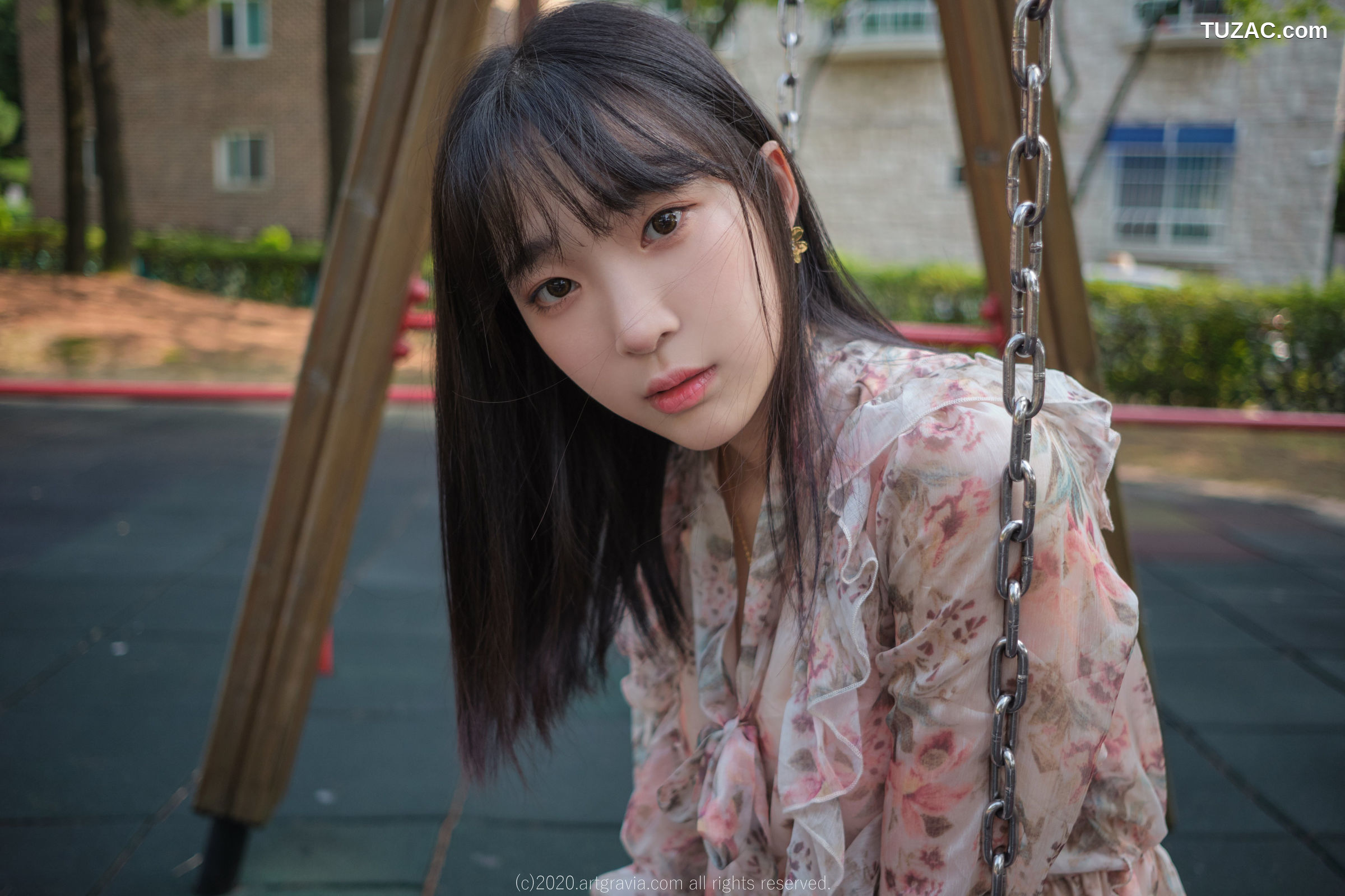 姜仁卿-ARTGRAVIA-180-花裙少女的诱惑-Inkyung