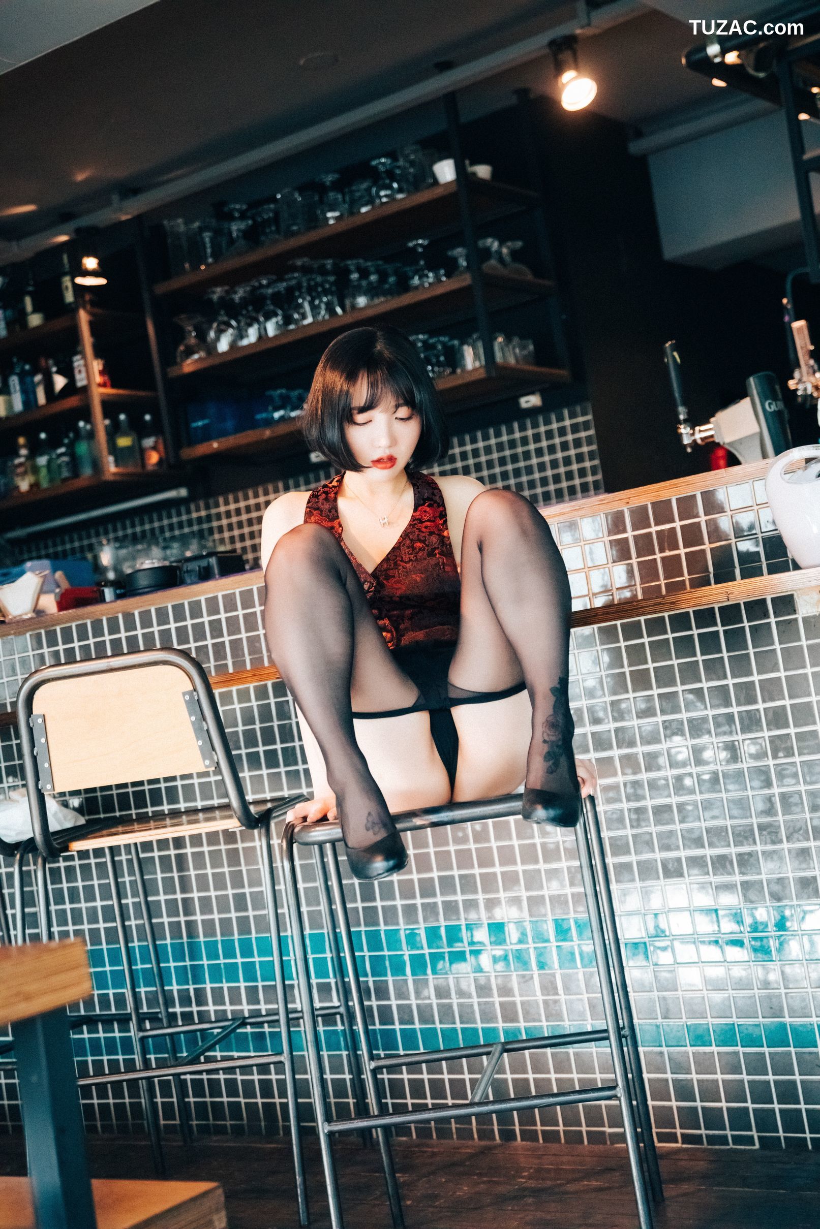 孙乐乐-Son-Ye-Eun-Tainted-Love-Bar-无圣光