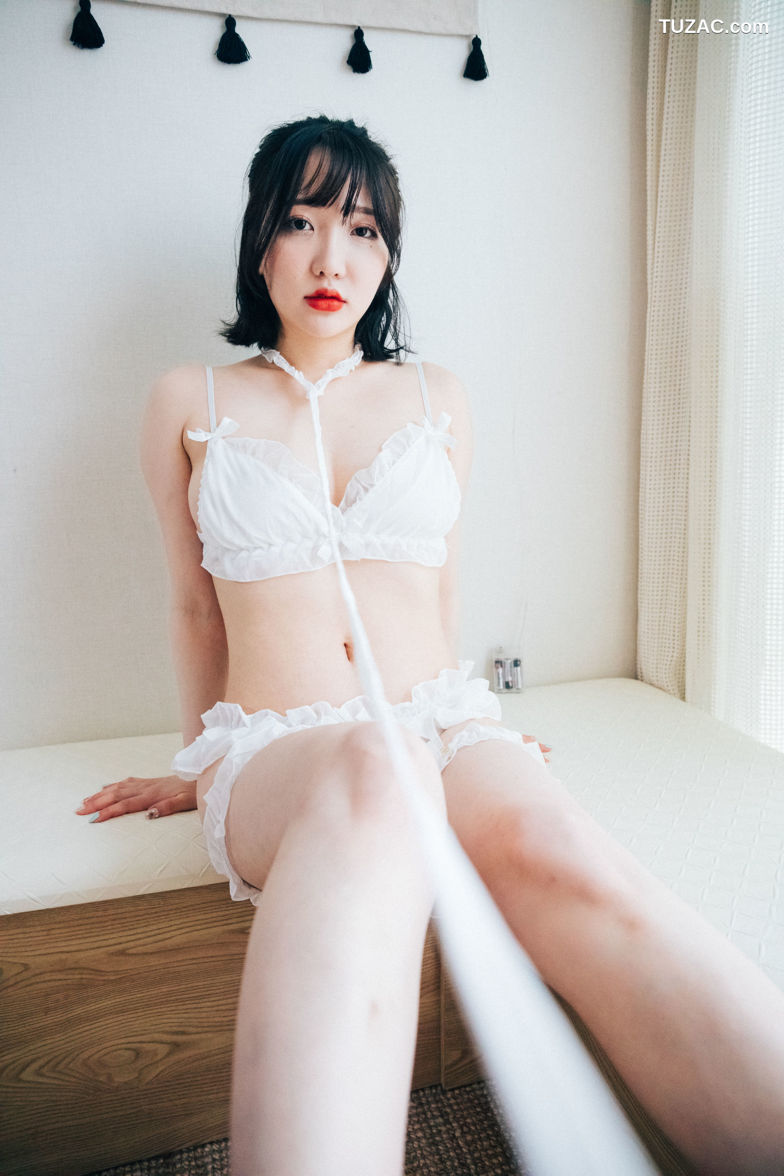 孙乐乐-Son-Ye-Eun-奶油派对-Cream-Party-Loozy-无圣光