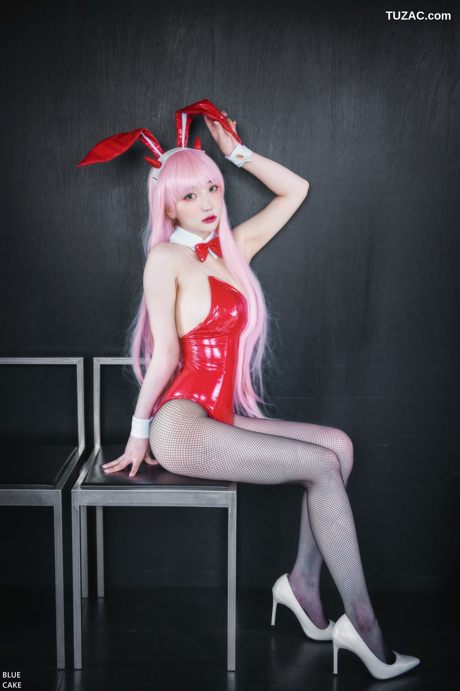 孙乐乐-Son-Ye-Eun-小恶魔红衣兔女郎-IN-THE-SEXXY-002